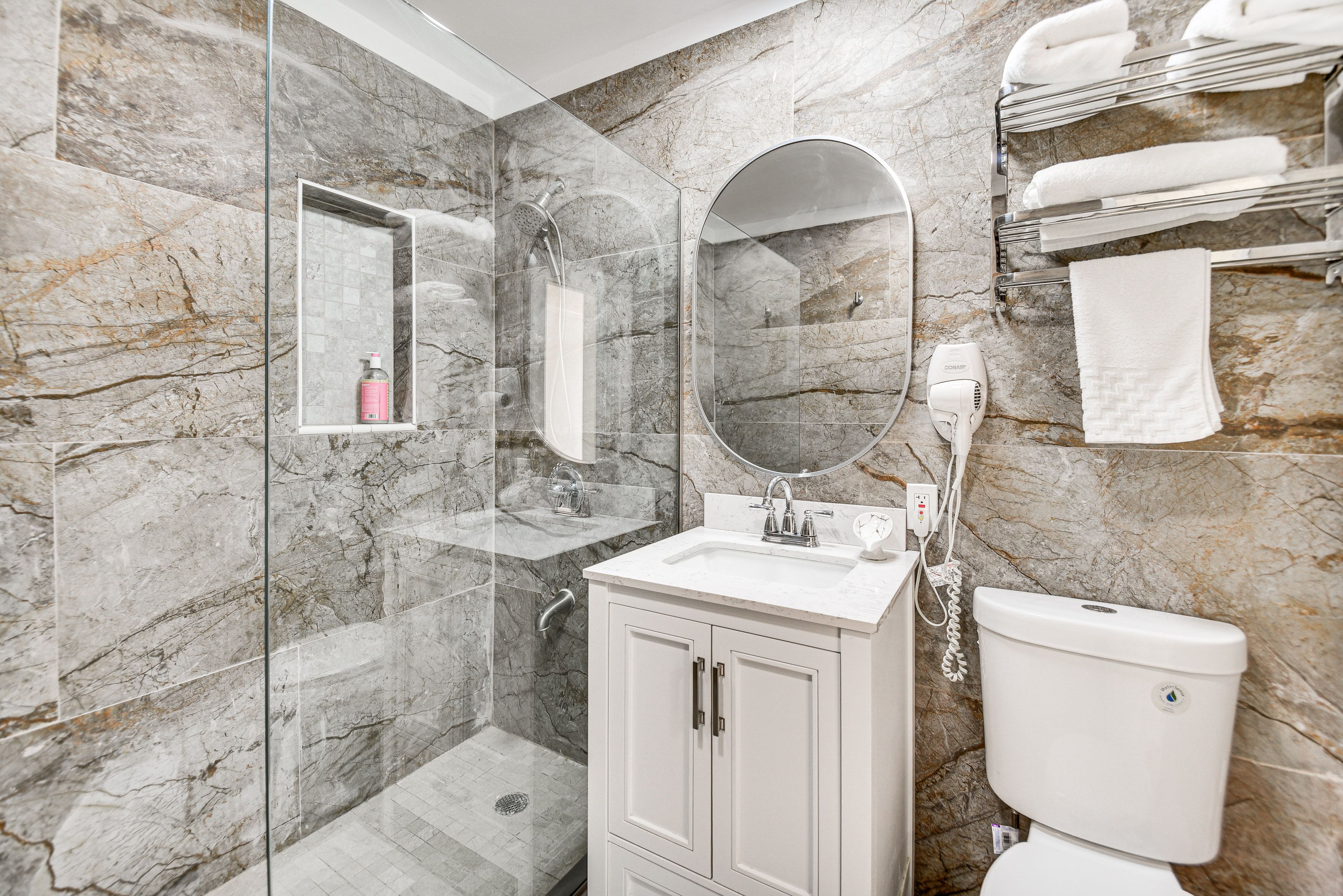 Bathroom | Towels Provided