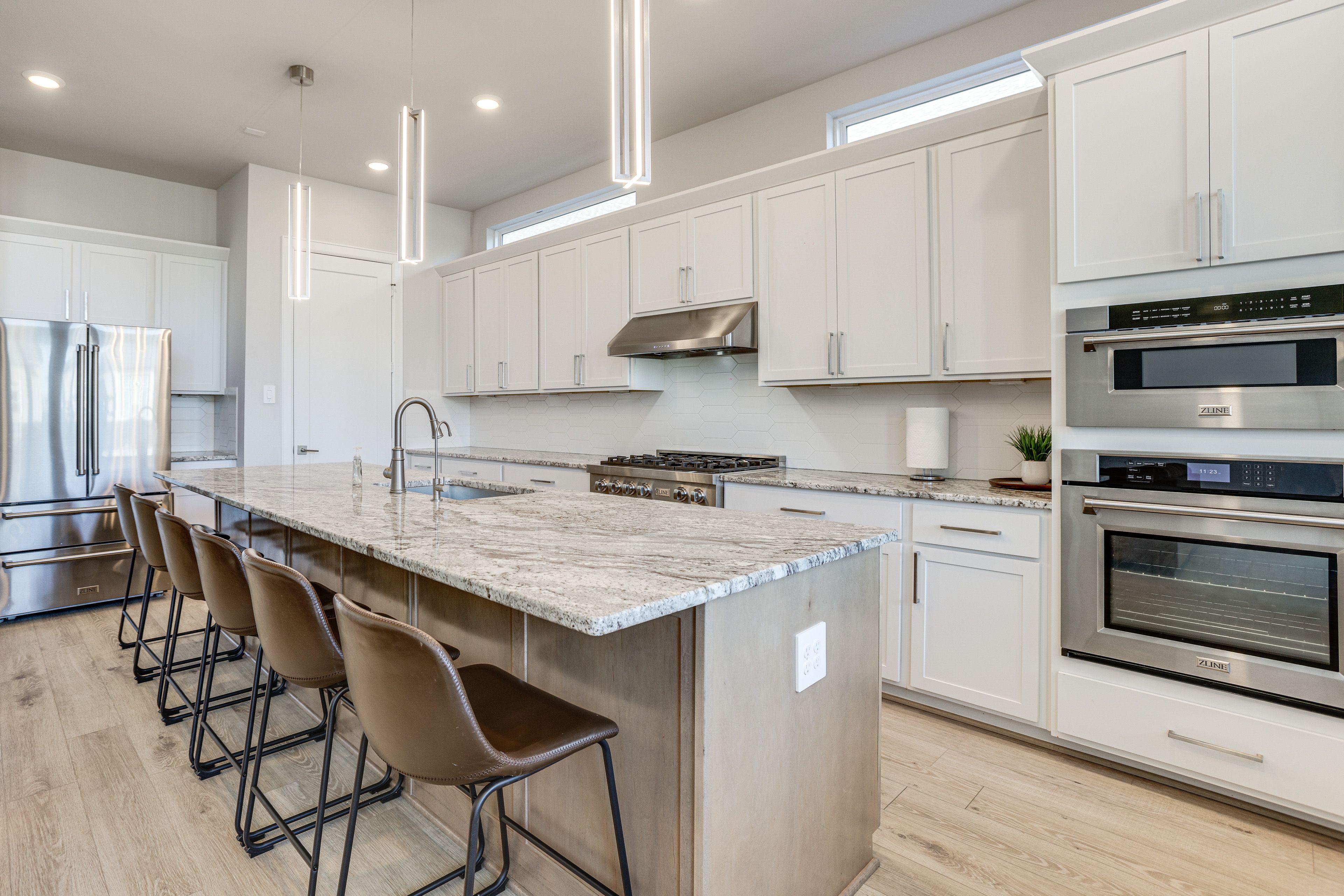 Kitchen | Blender | Toaster | Drip Coffee Maker | Spices | 1st Floor