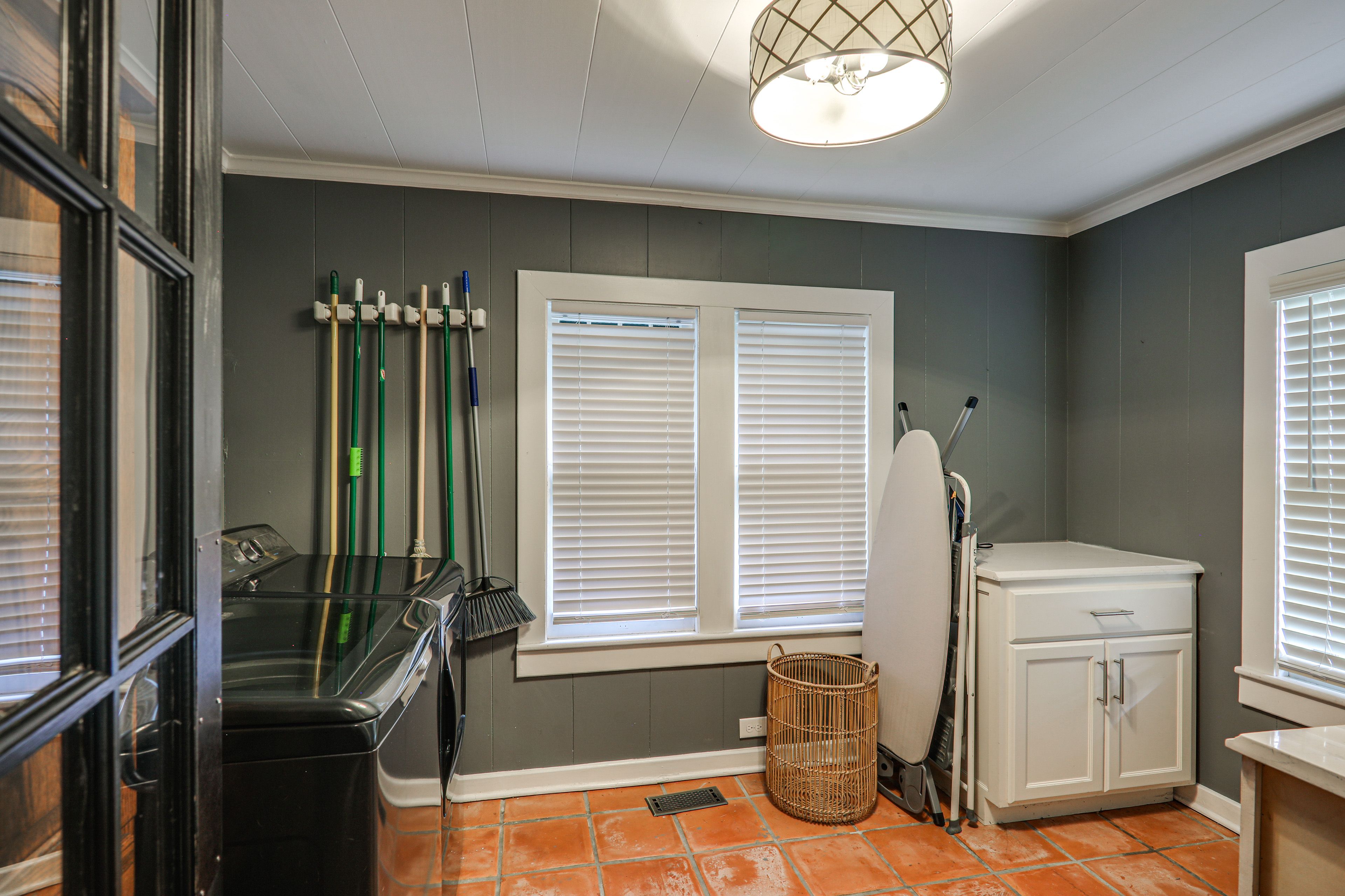 Laundry | 1st Floor