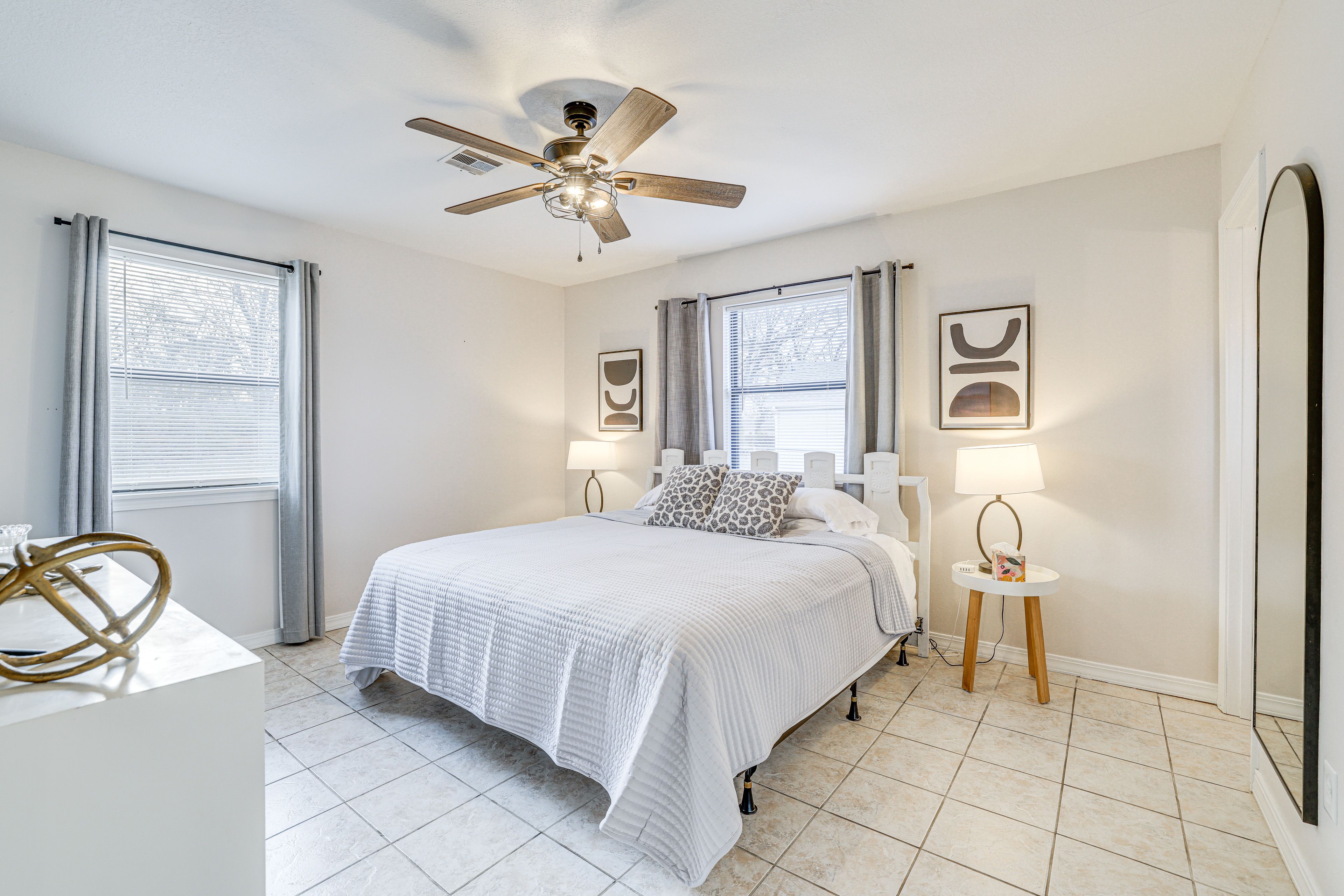 Bedroom 1 | King Bed | Linens Provided