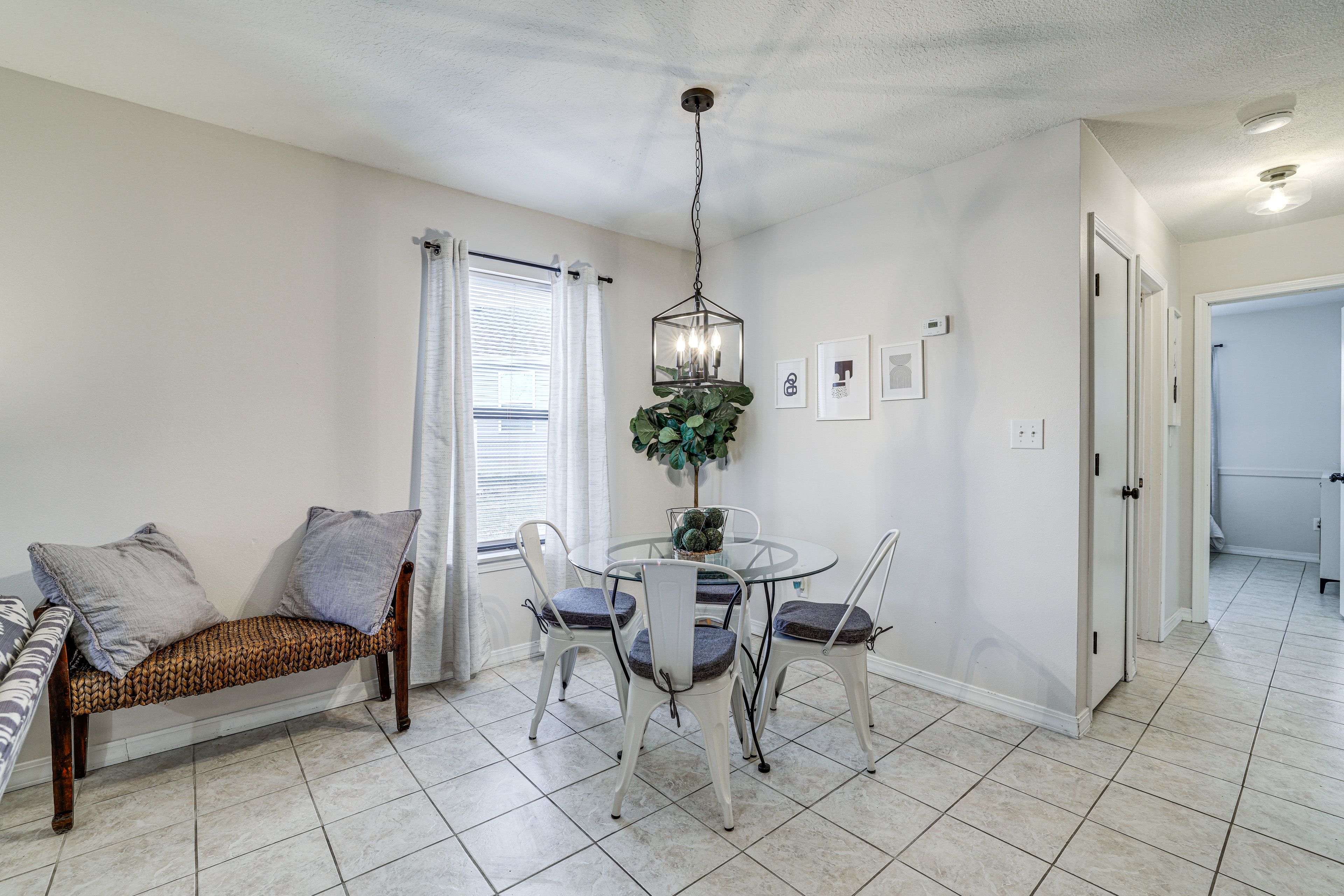 Dining Area | Dining Table | Dishware/Flatware