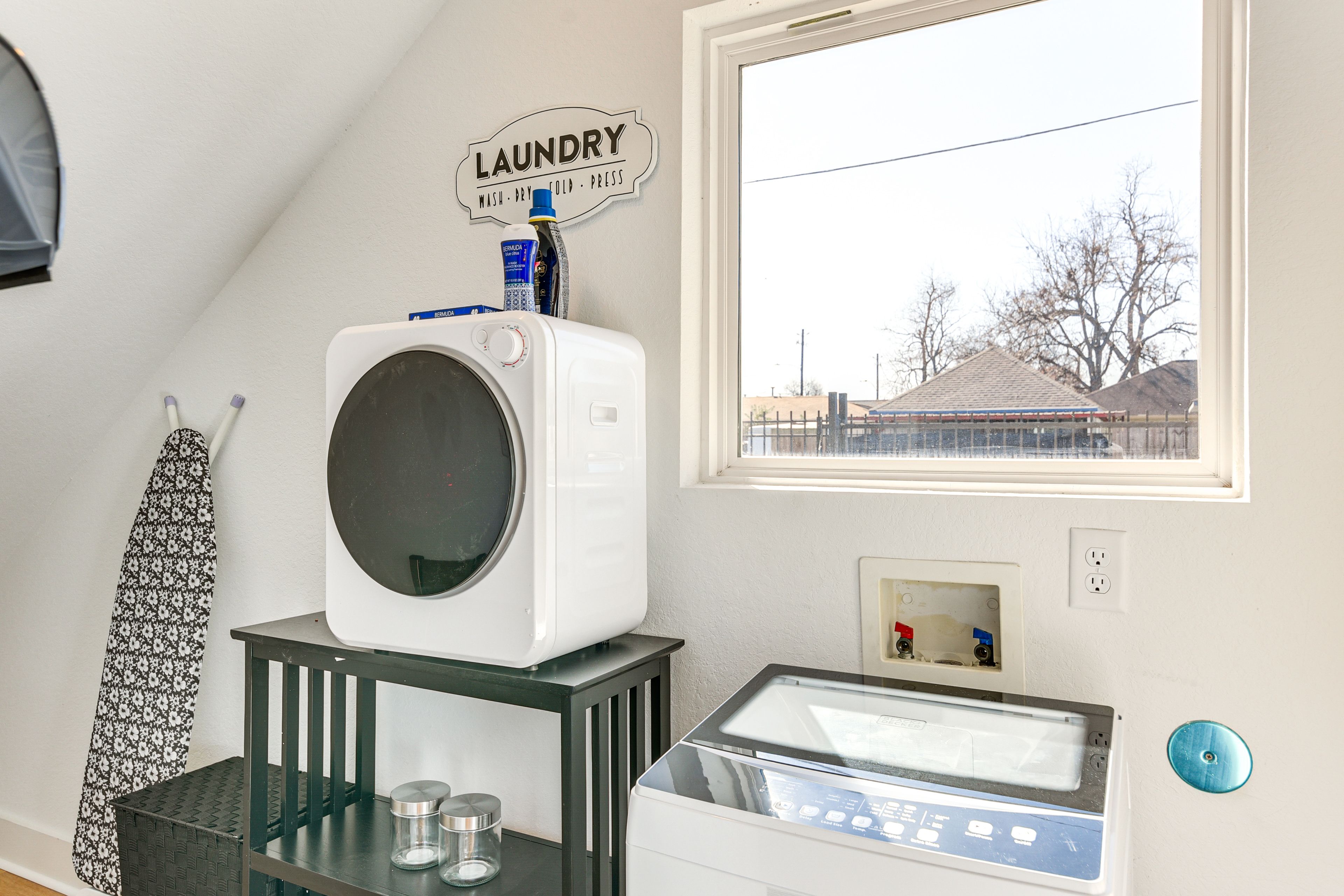 Laundry | 1st Floor