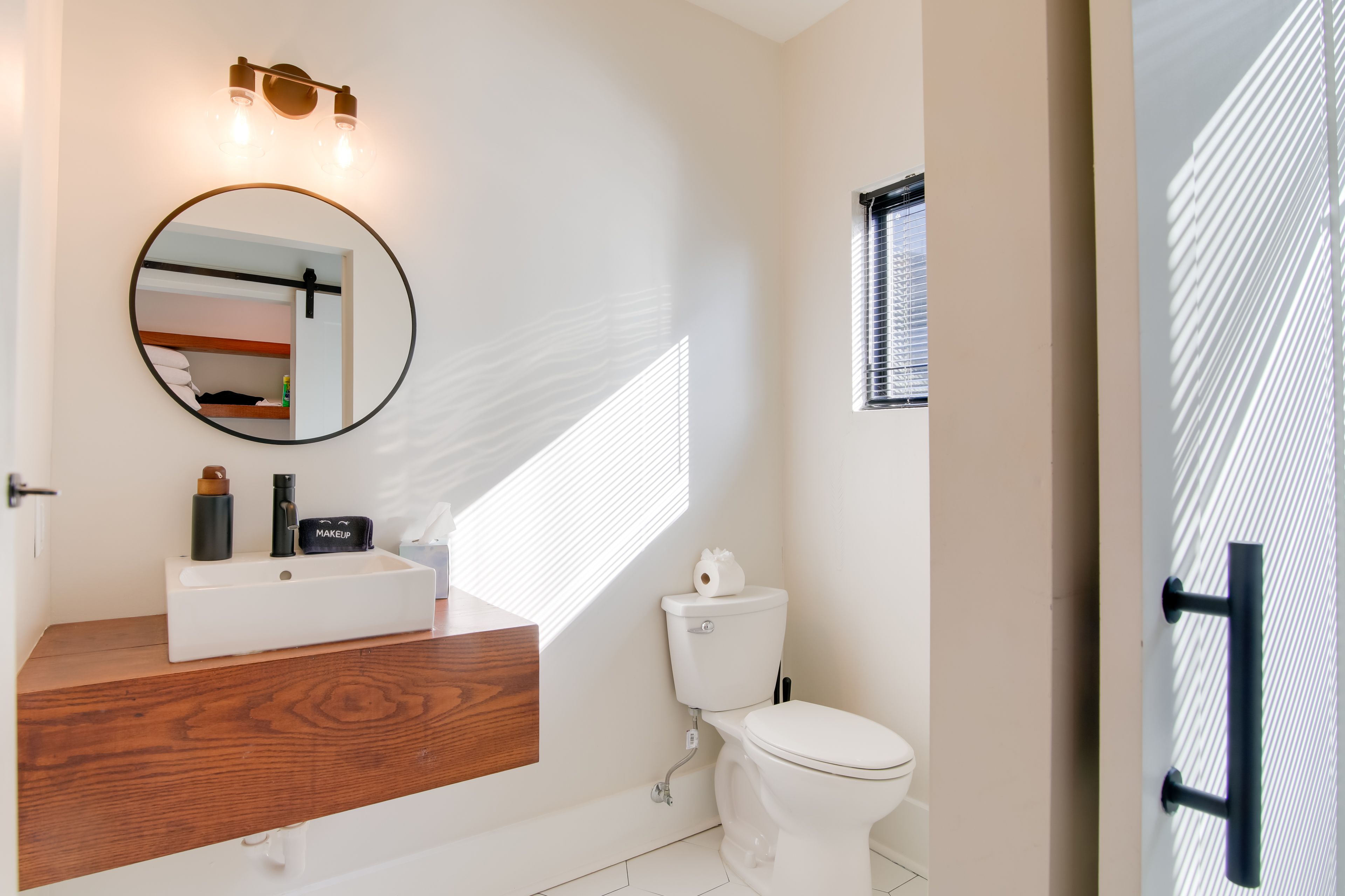 Half Bathroom | 1st Floor