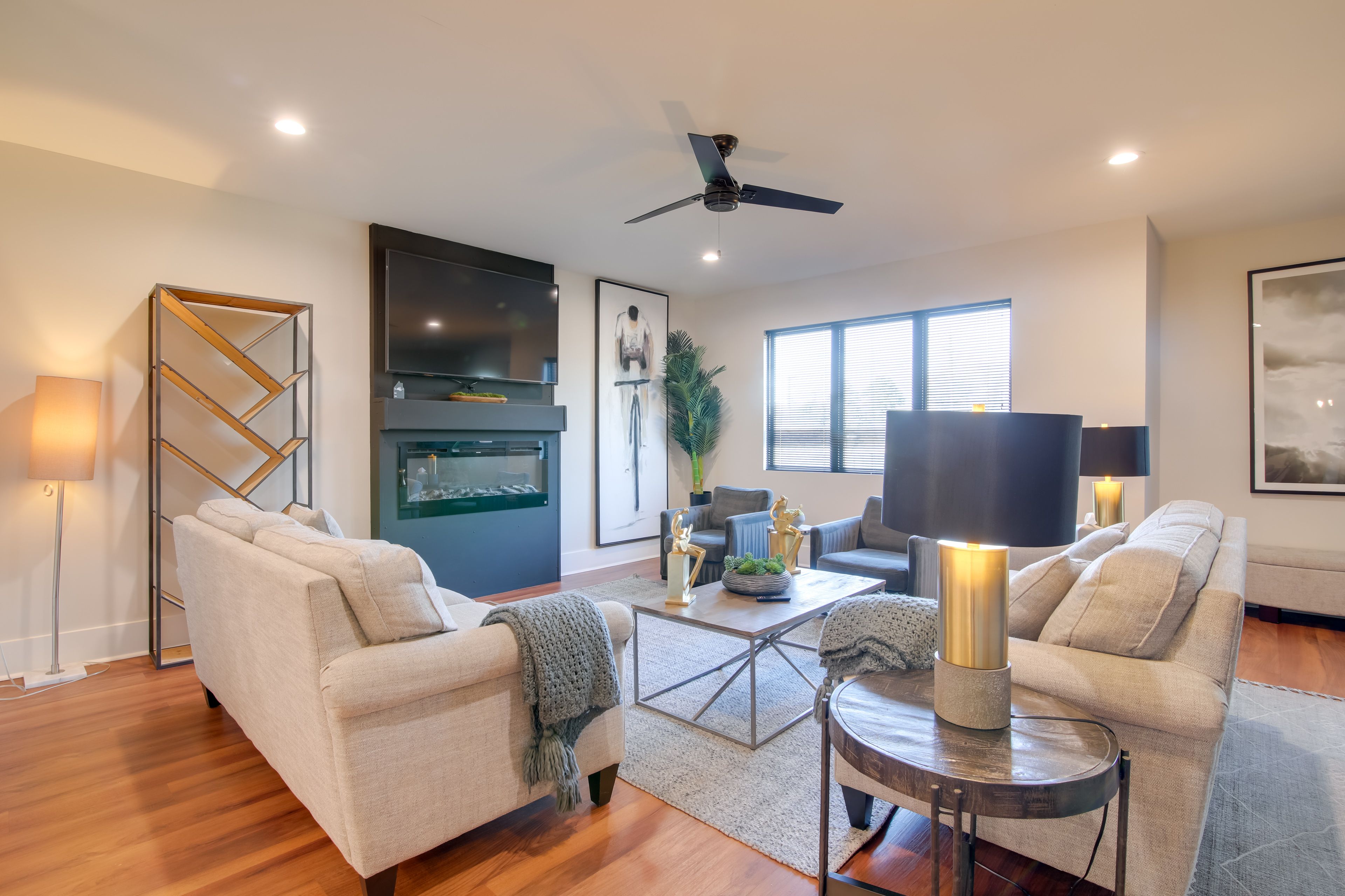 Living Room | 2nd Floor