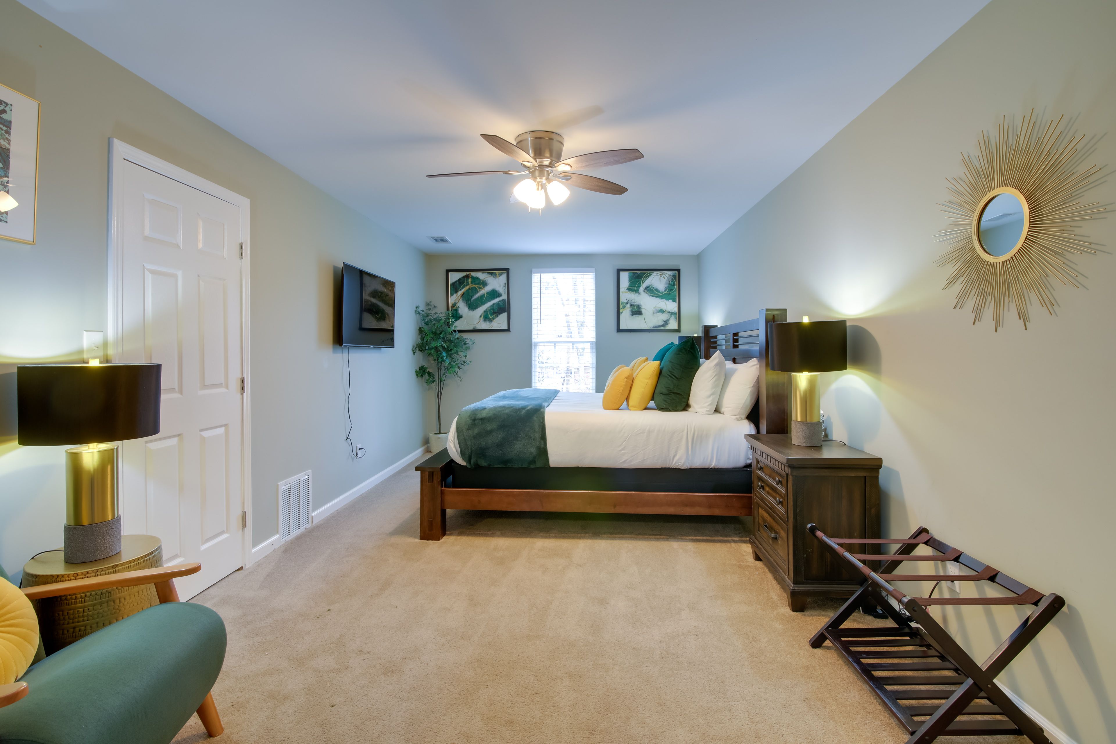 Bedroom 2 | King Bed | 2nd Floor