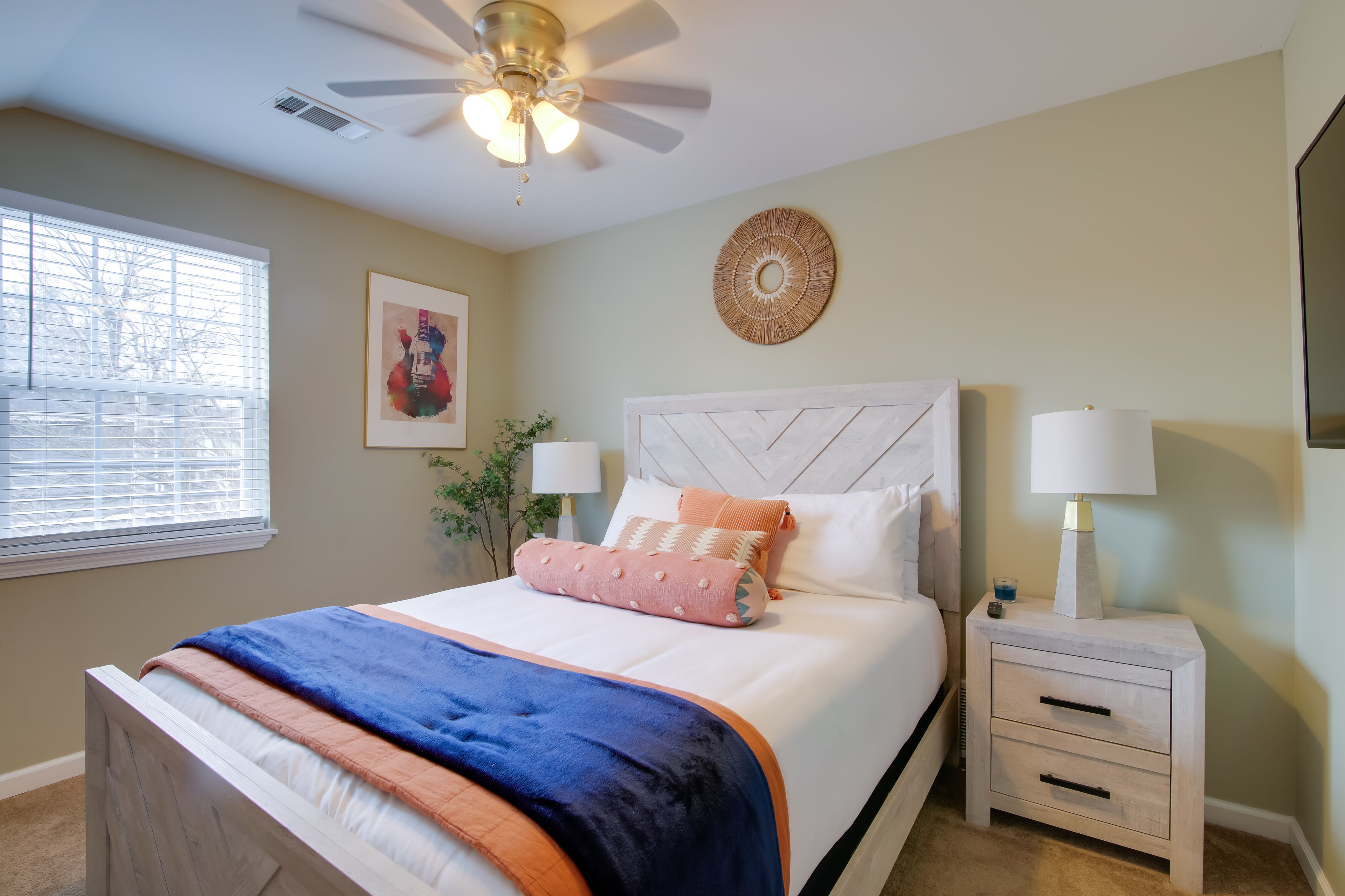 Bedroom 4 | Queen Bed | 2nd Floor