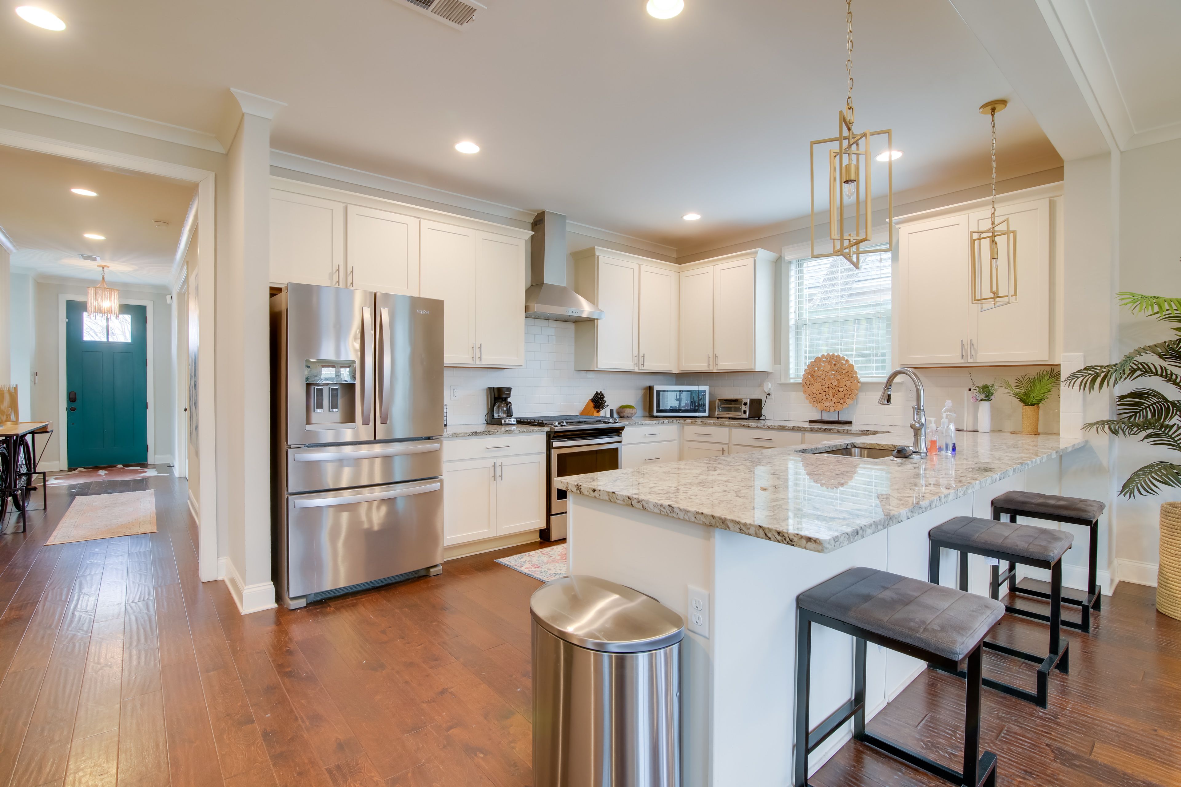 Kitchen | Cooking Basics | Breakfast Bar