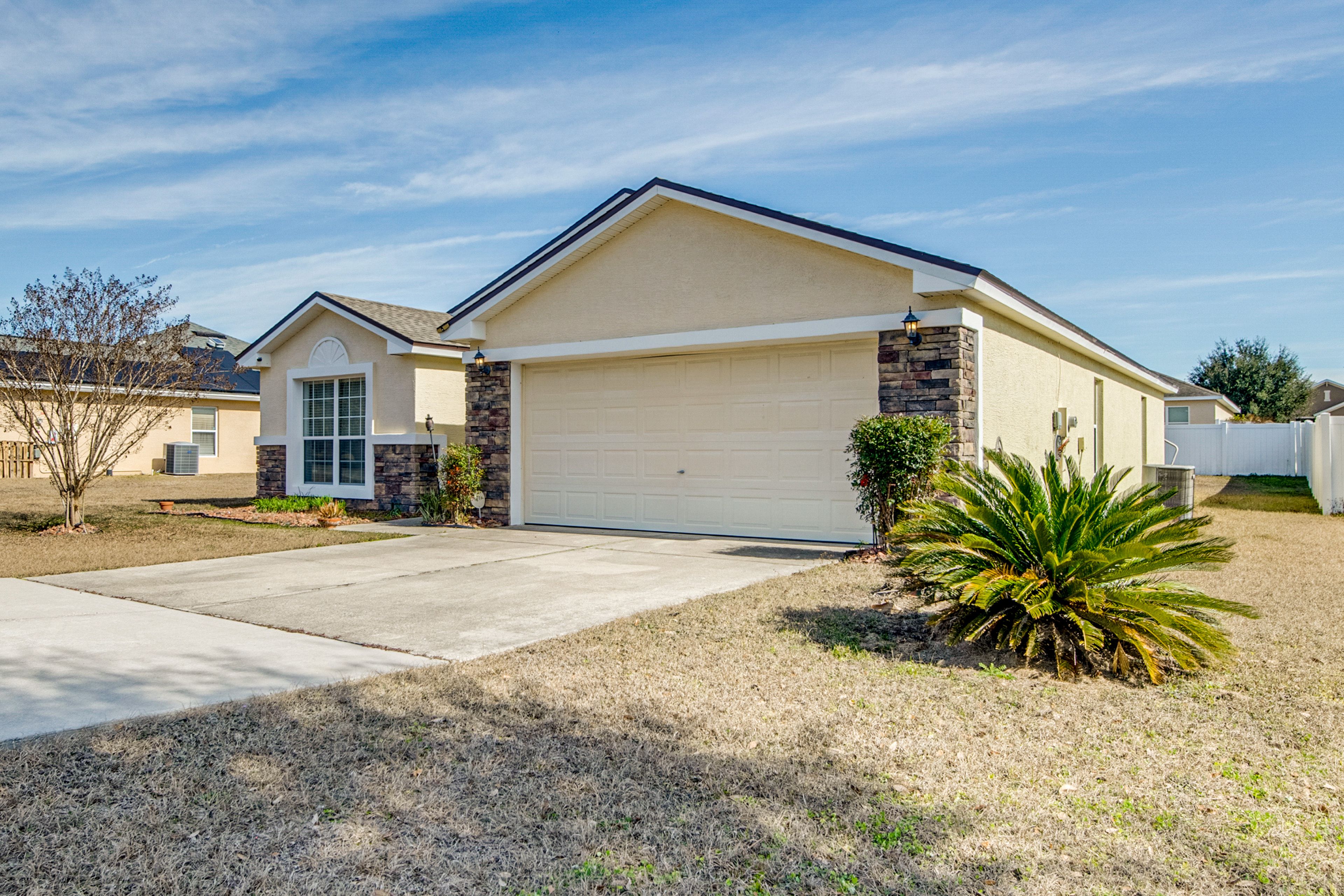 Parking | Driveway (4 Vehicles) | EV Charger Available