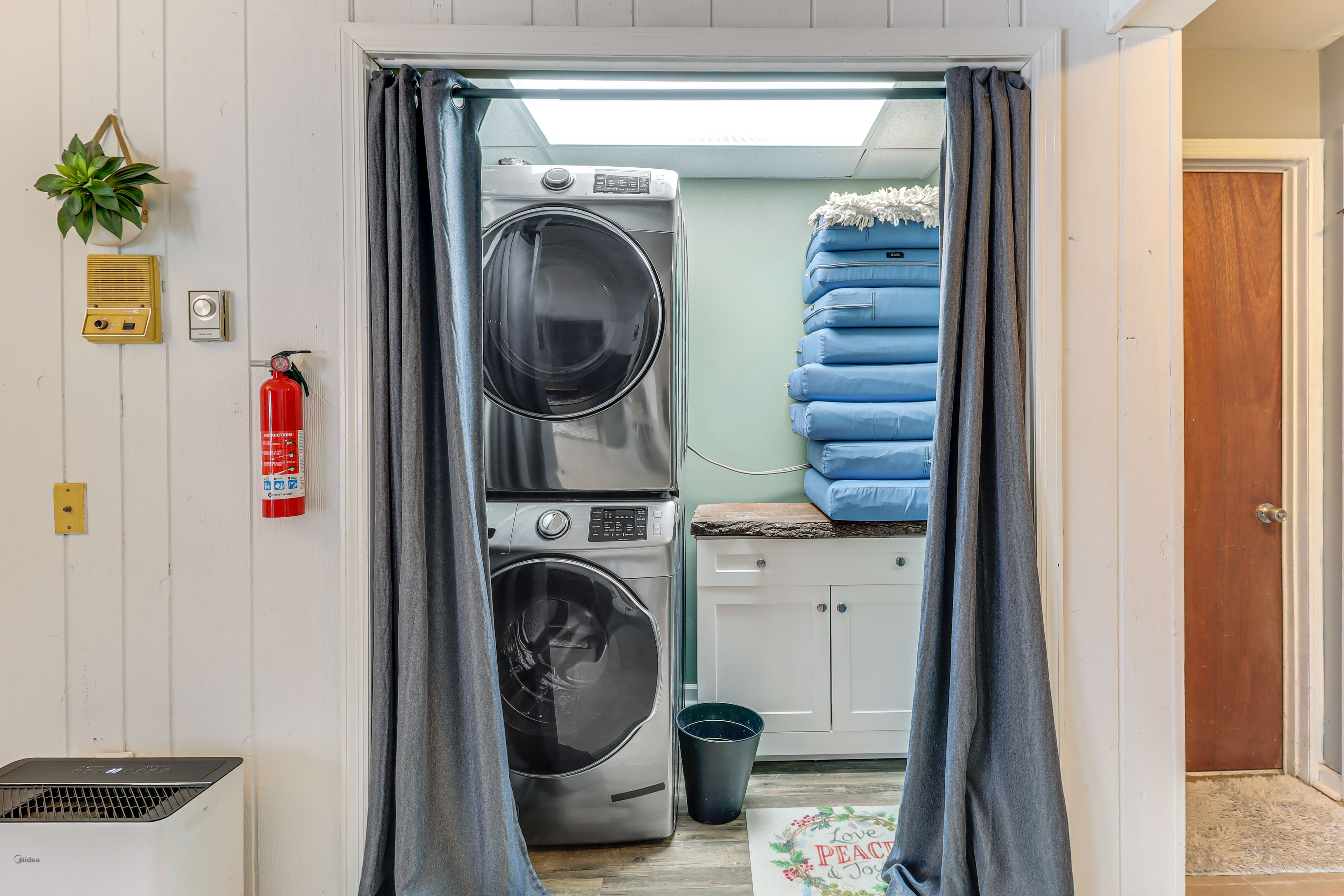 Laundry Area | 1st Floor