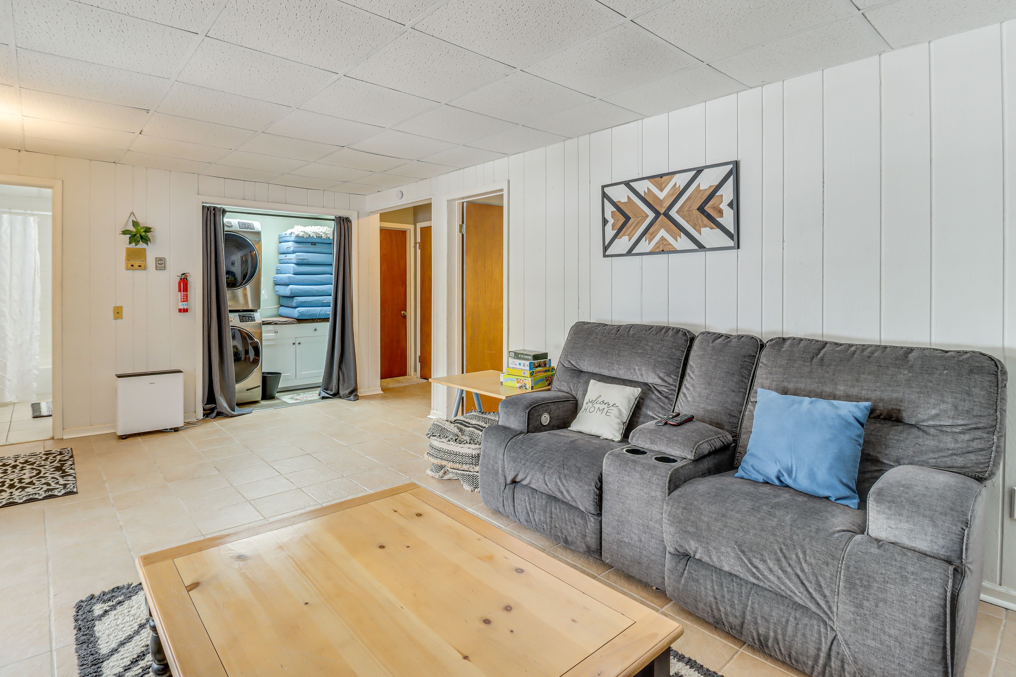 Living Area | Smart TV | Board Games | 1st Floor