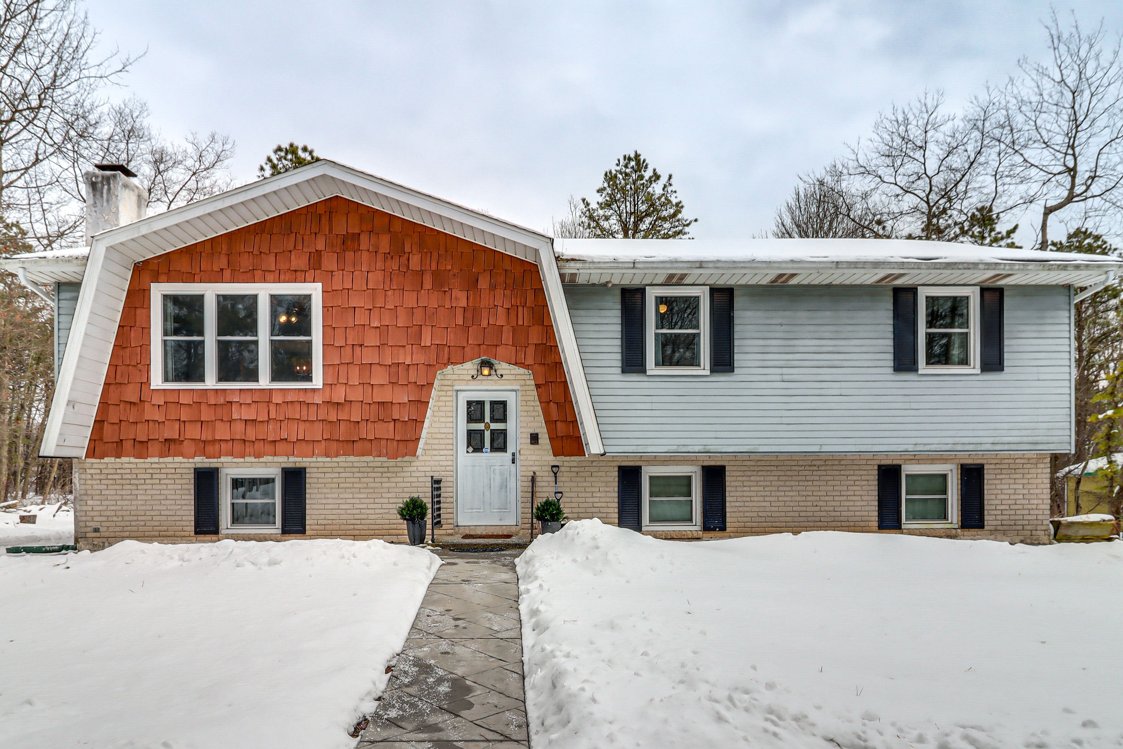 Albrightsville Vacation Rental | 3BR | 2BA | 2,000 Sq Ft