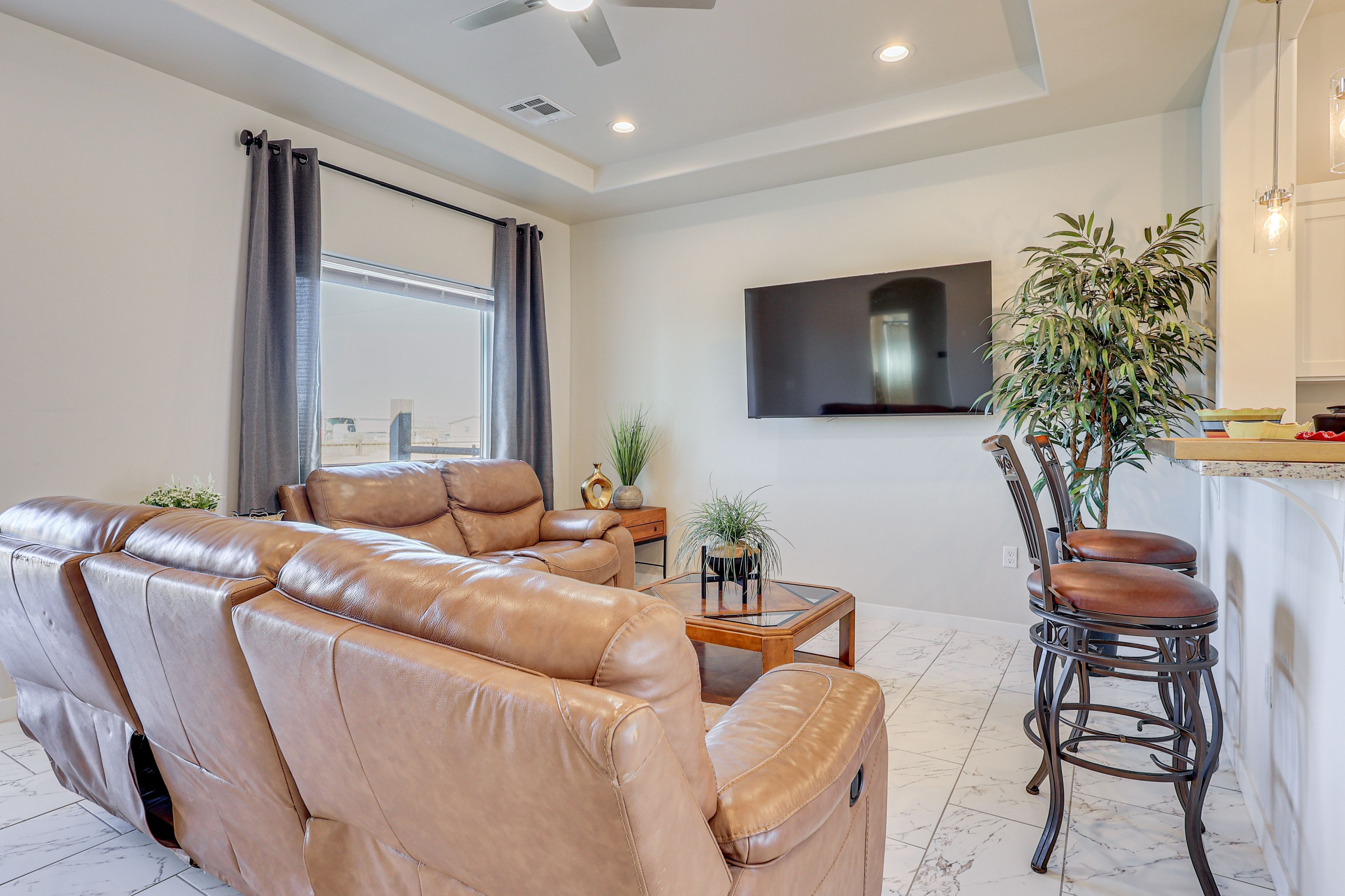 Las Cruces Vacation Rental | 3BR | 2BA | Steps Required | 1,300 Sq Ft