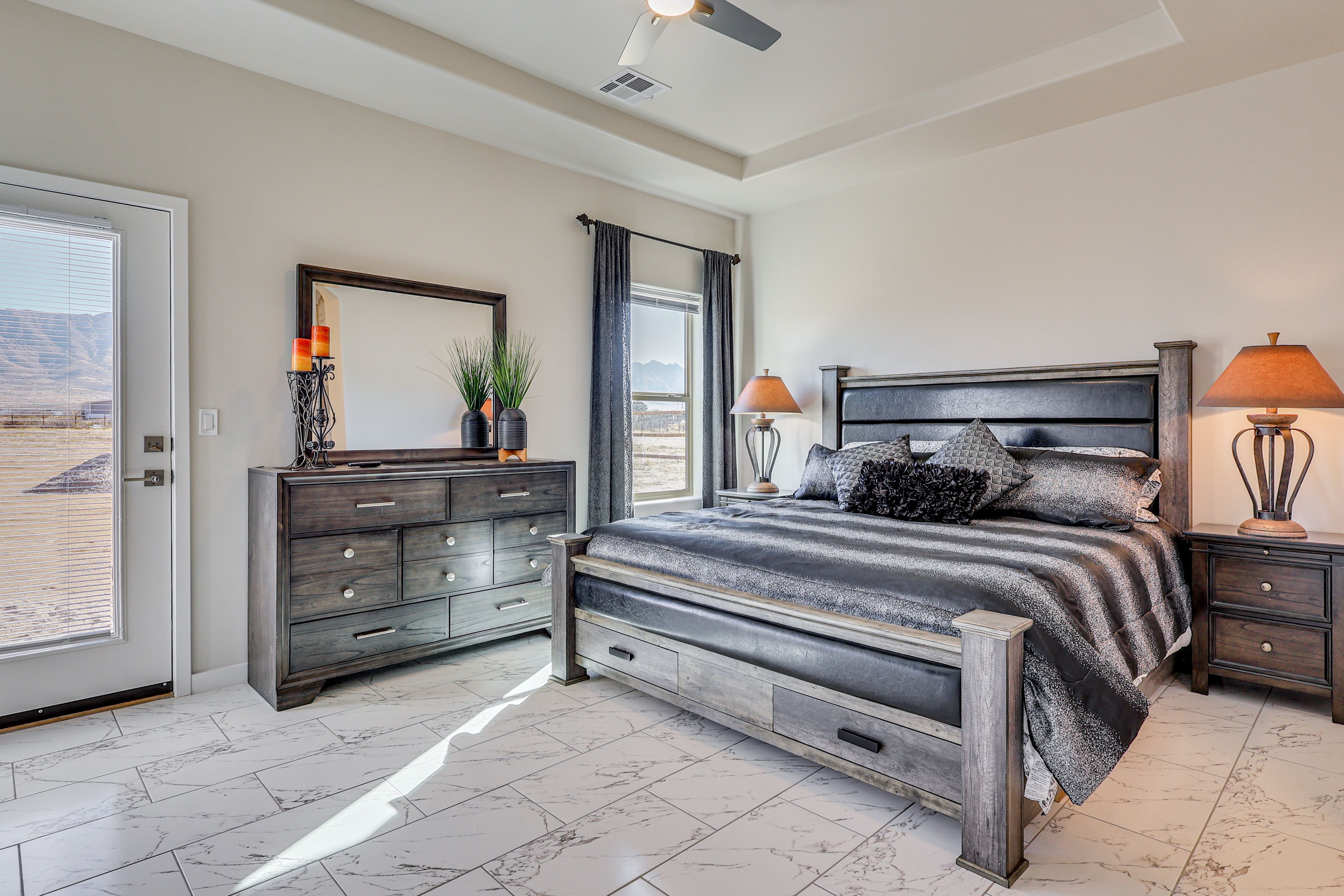 Bedroom 1 | King Bed | Smart TV