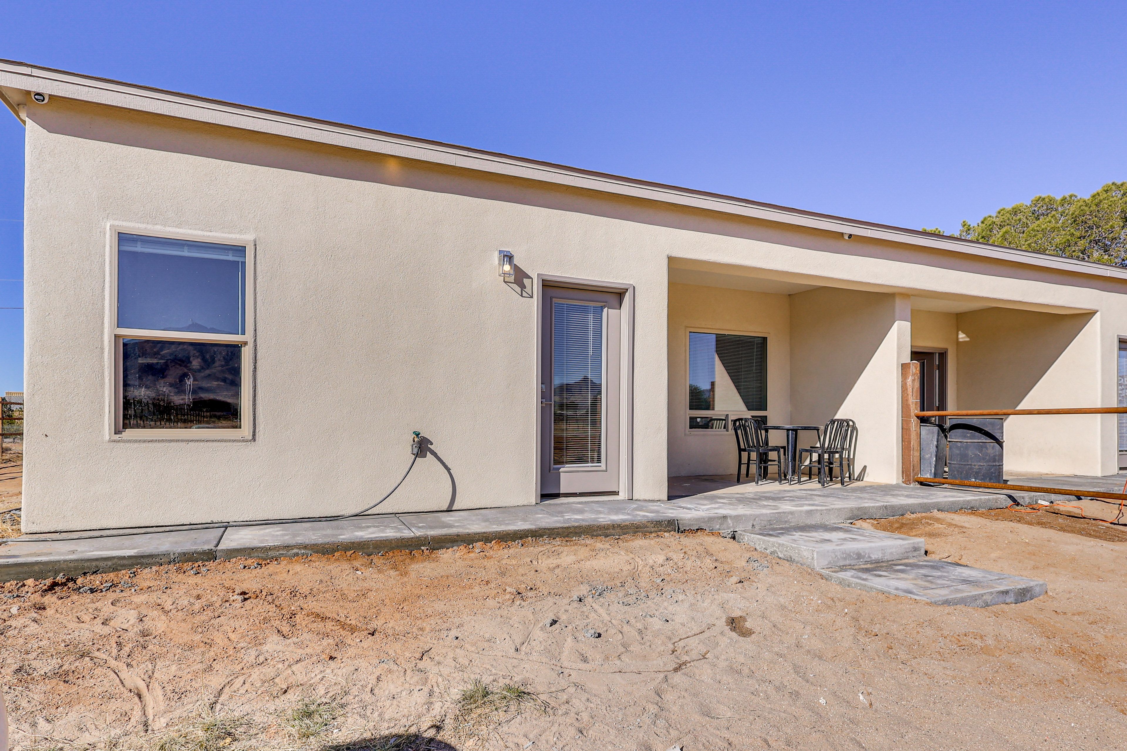 Property Exterior | Private Patio