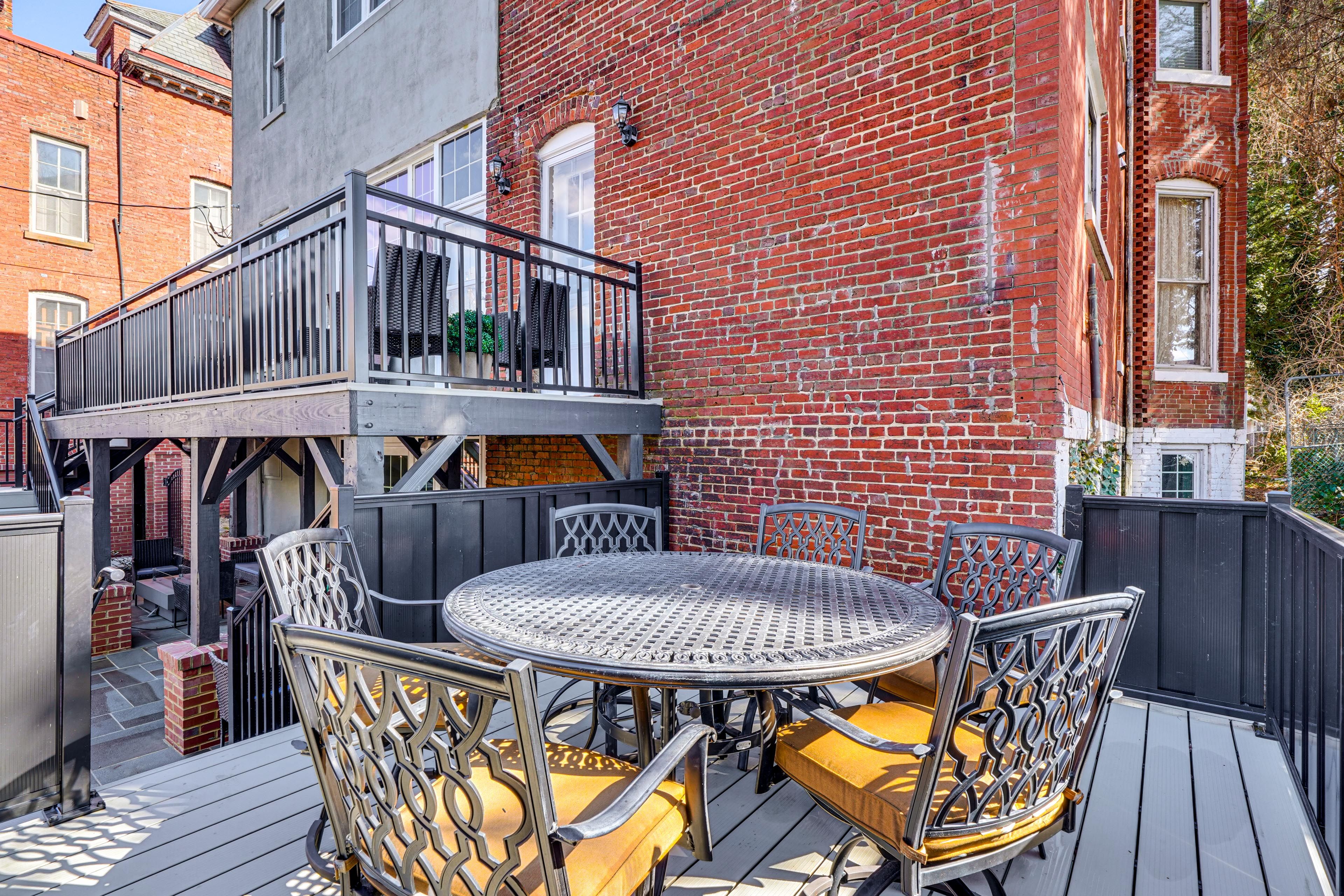 Private Deck | Outdoor Dining | Gas Grill