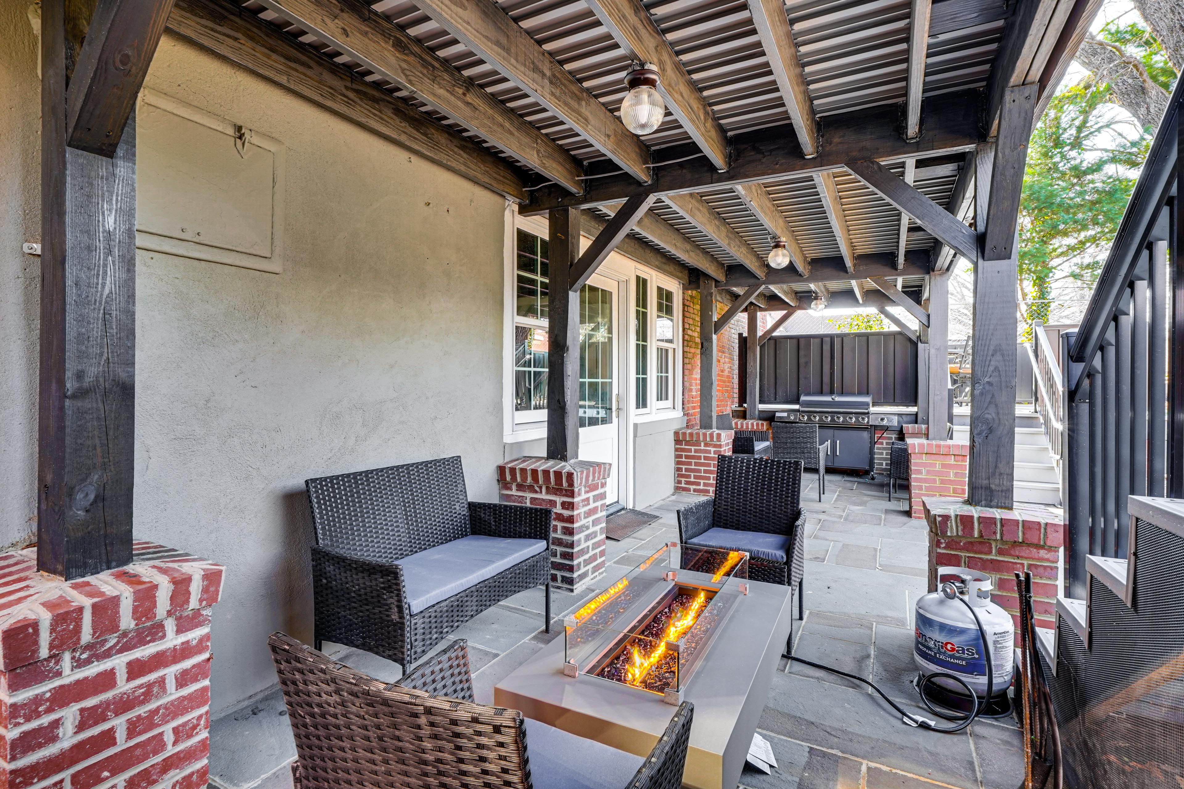 Private Patio | Fire Pit