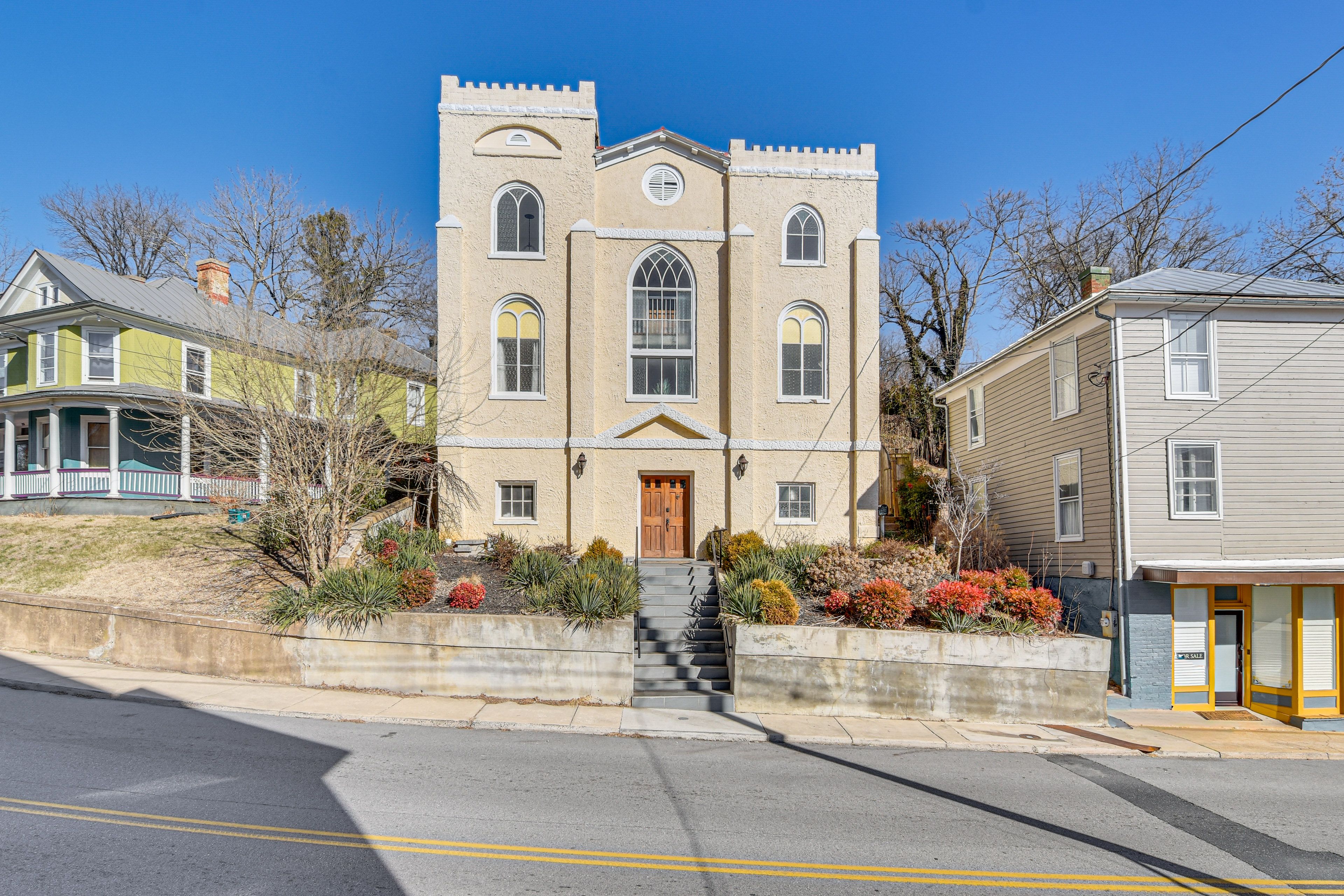 Street Parking | First-Come, First-Served