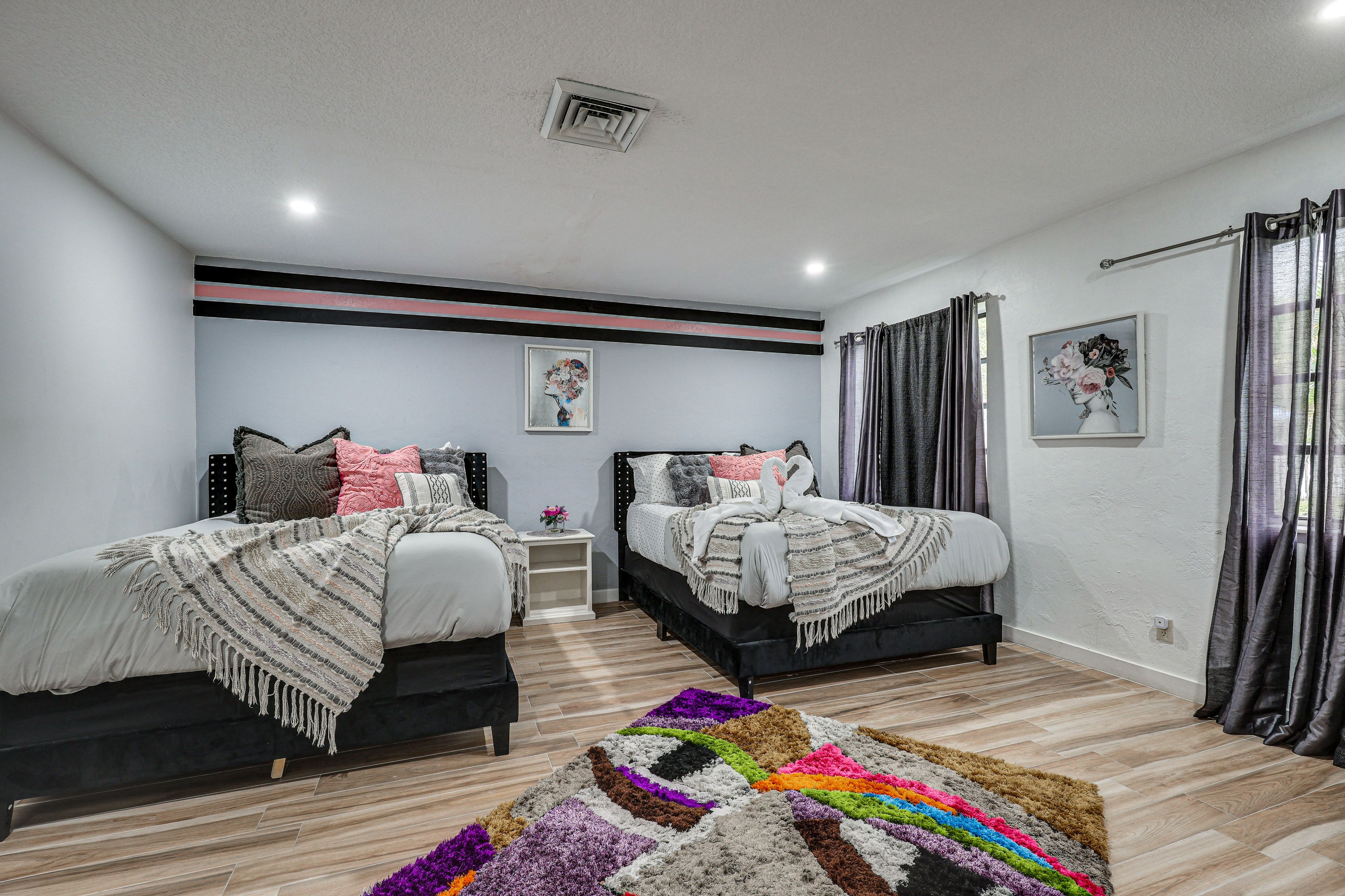 Bedroom 4 | 2 Queen Beds | Smart TV