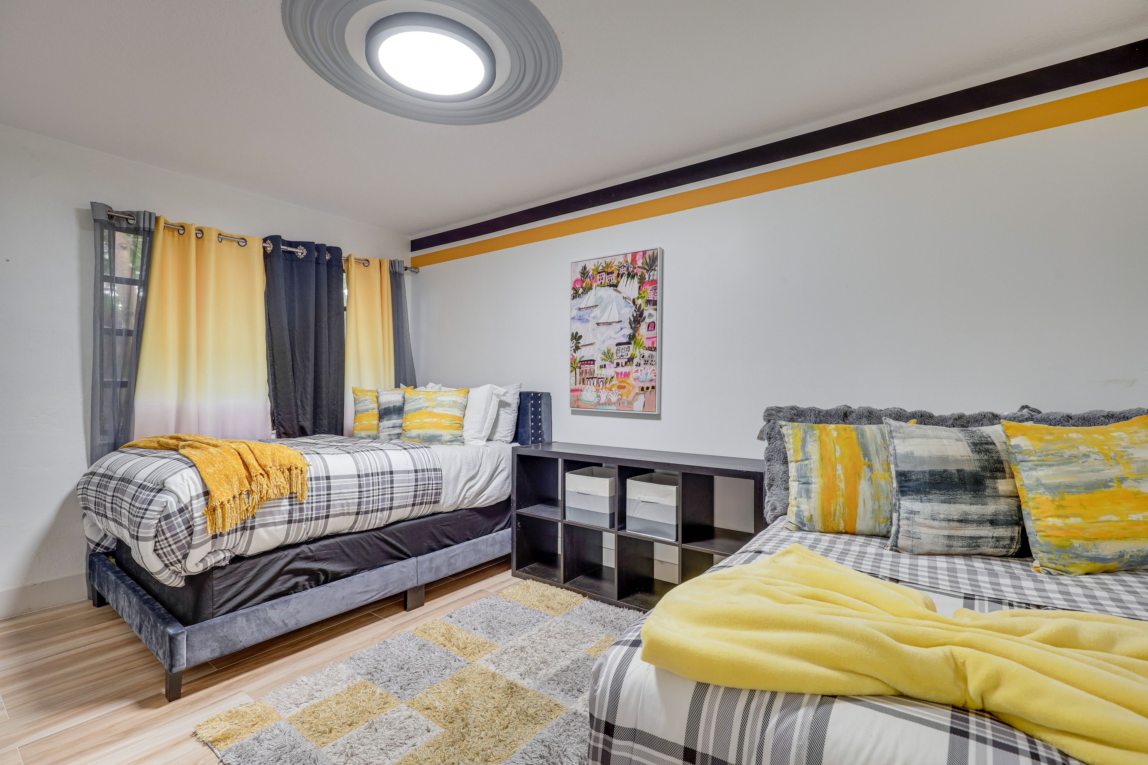 Bedroom 5 | Full Bed | Twin Bed | Smart TV