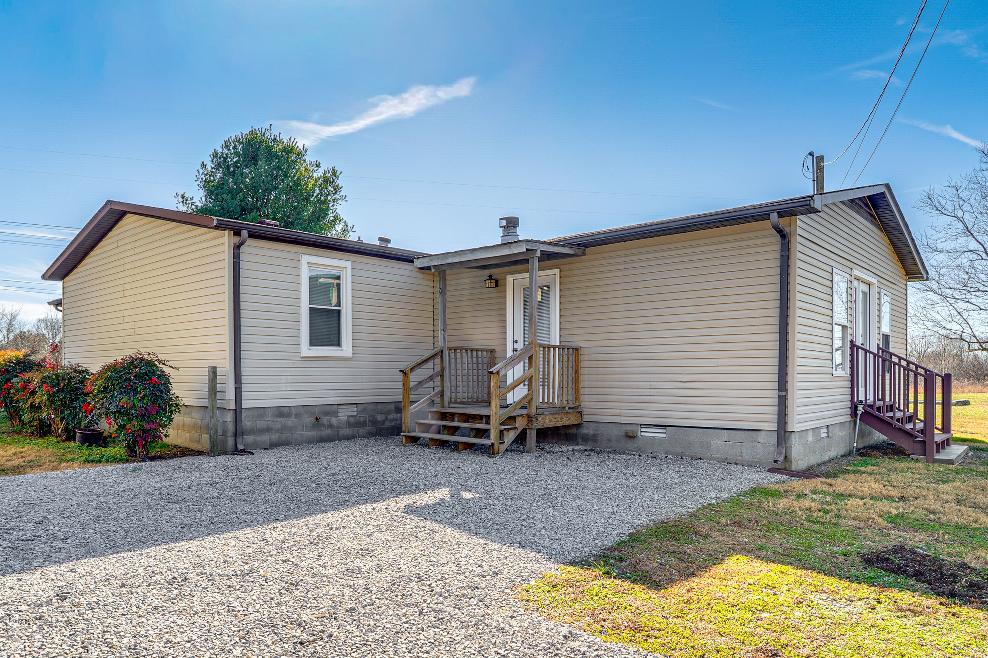 Parking | Driveway (4 Vehicles)