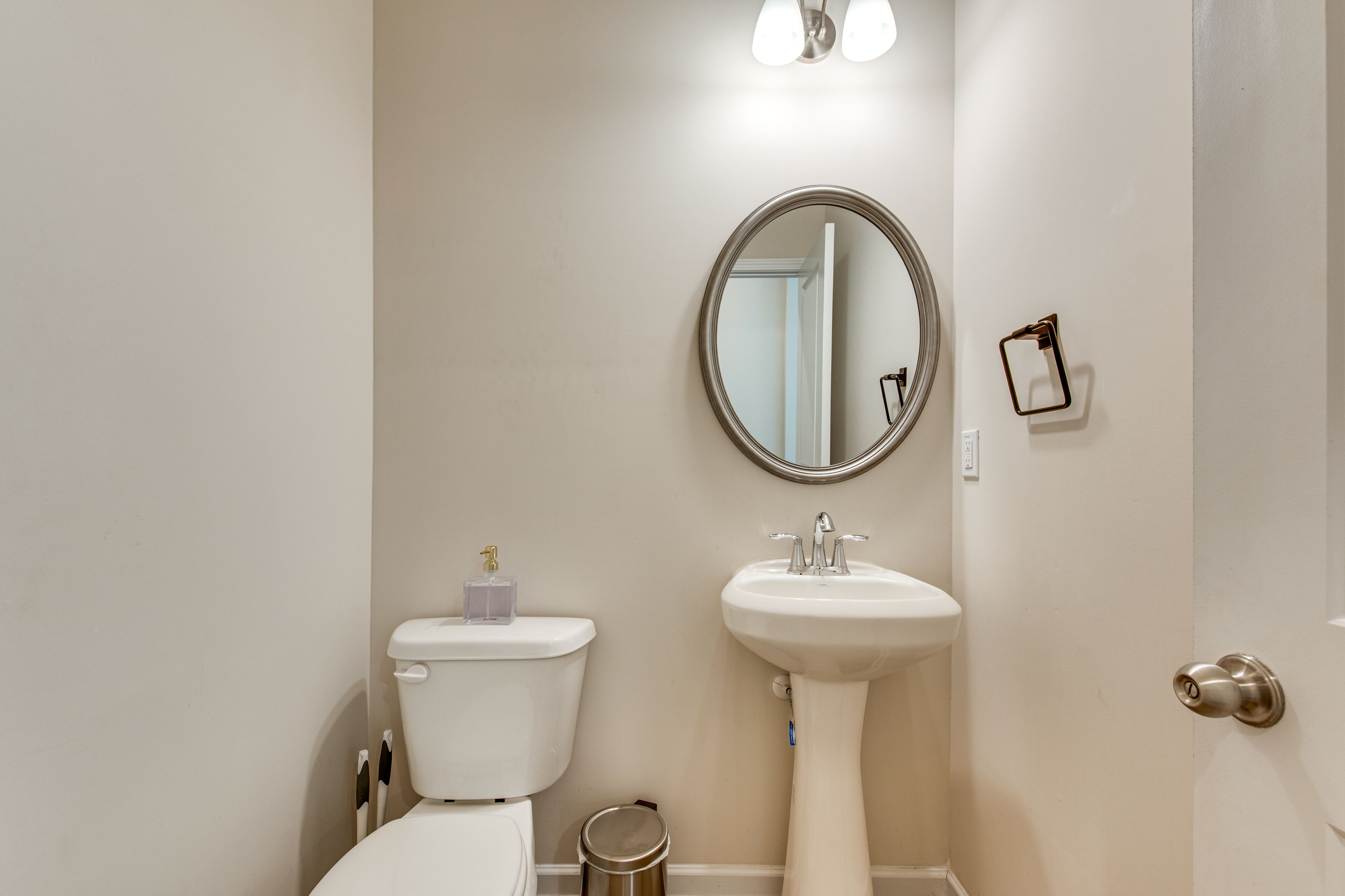 Half Bathroom | 1st Floor