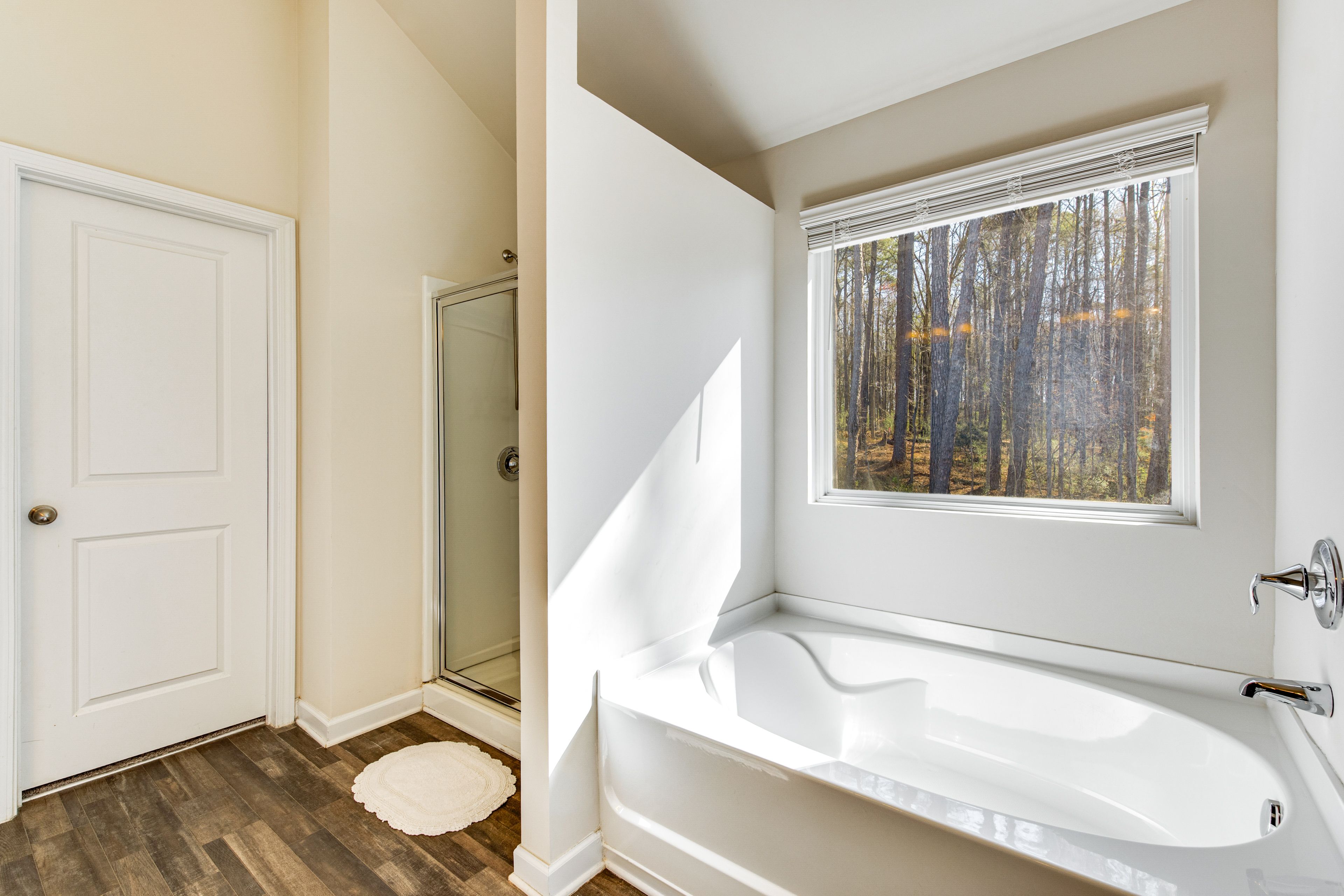 Full Bathroom | 2nd Floor