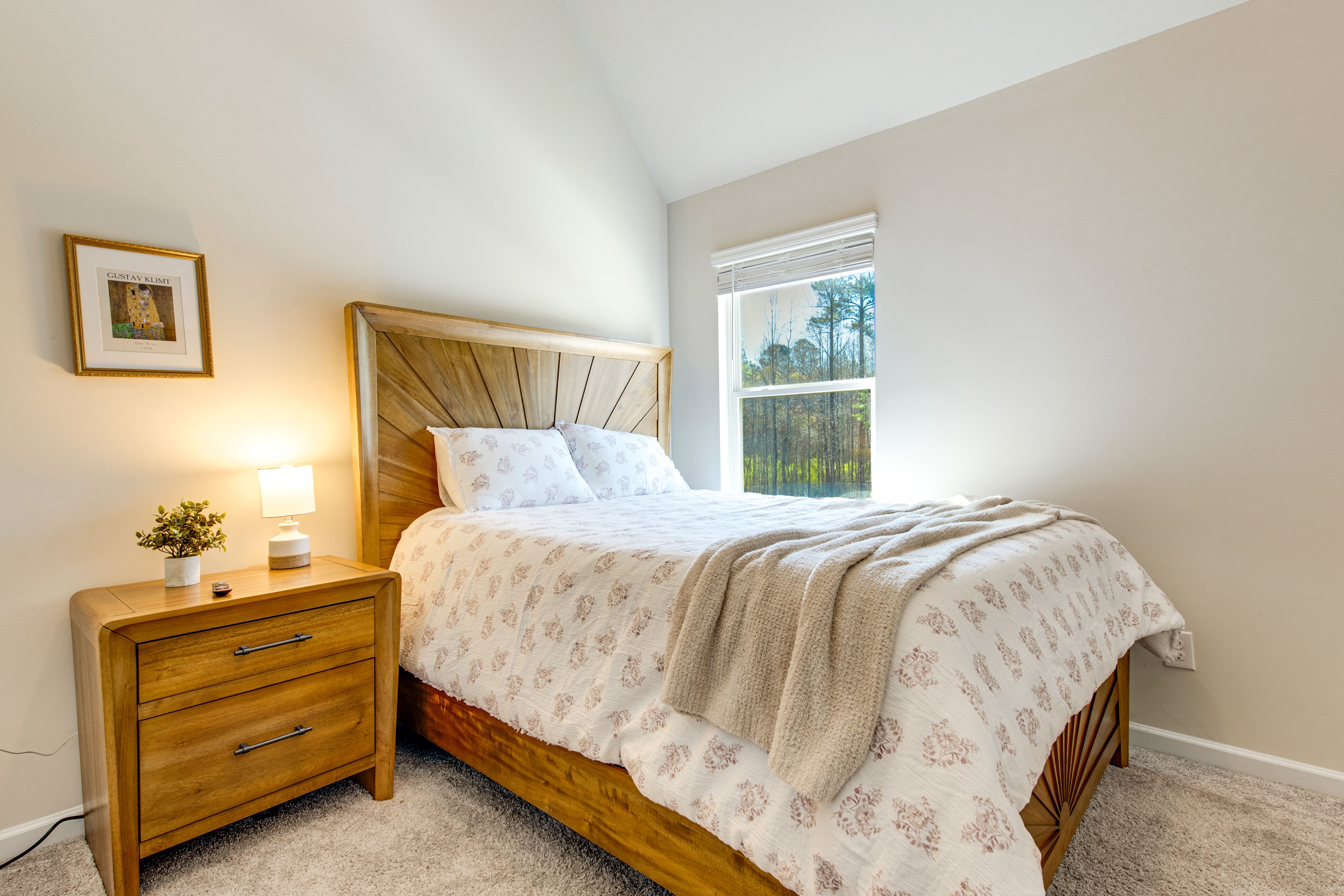 Bedroom 3 | Queen Bed | 2nd Floor