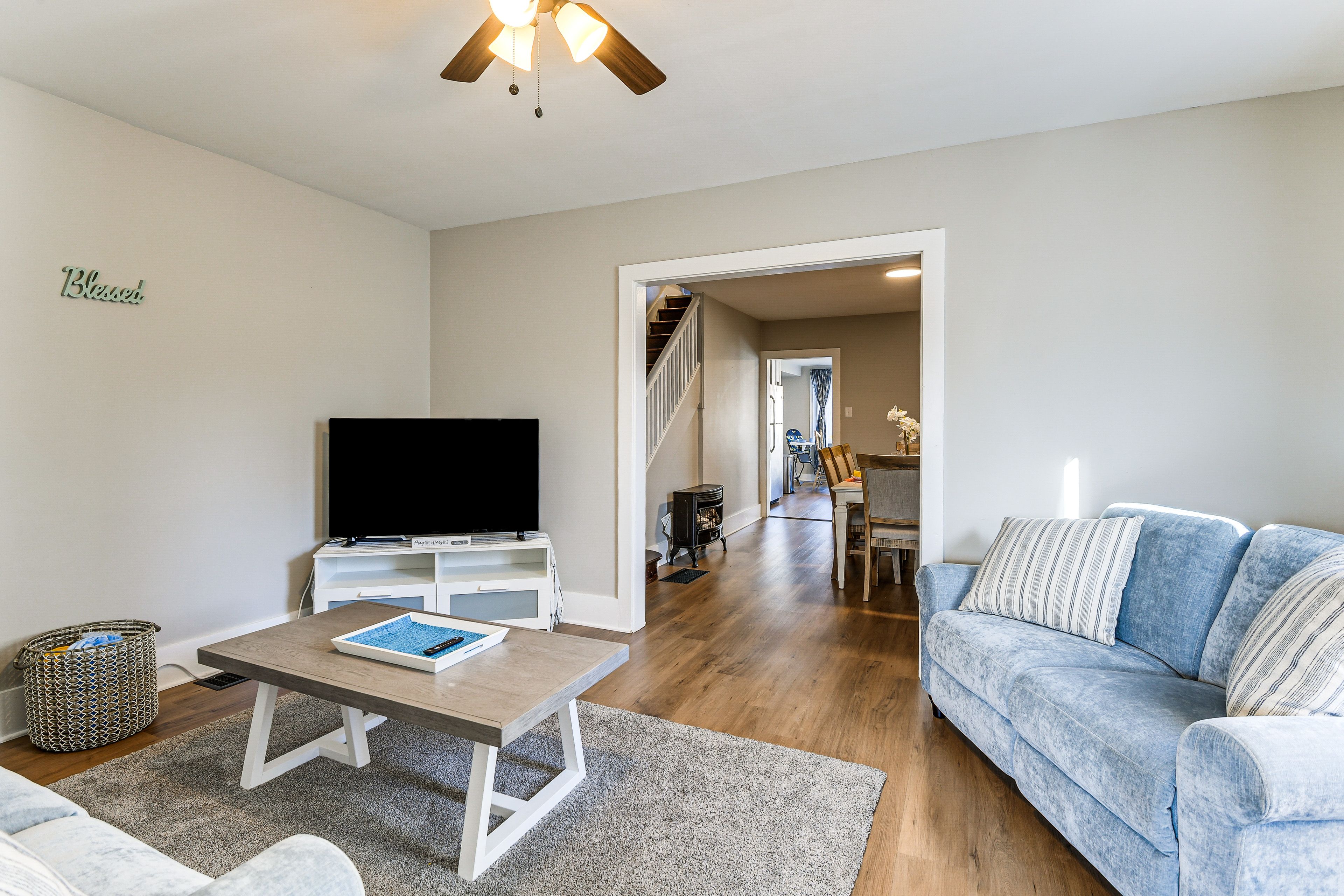 Living Room | Smart TV | Children's Toys | Workspaces