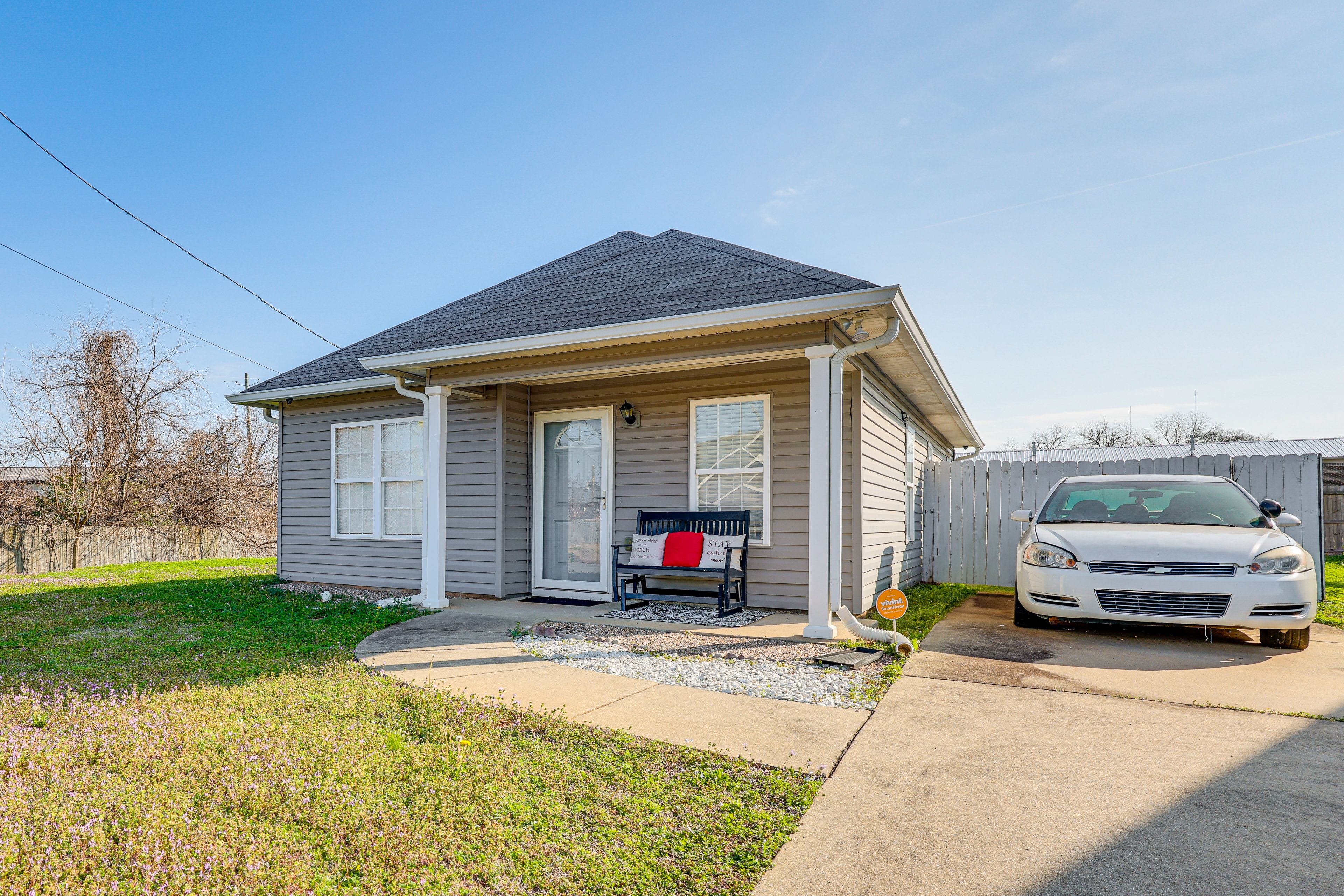 Parking | Driveway (2 Vehicles)