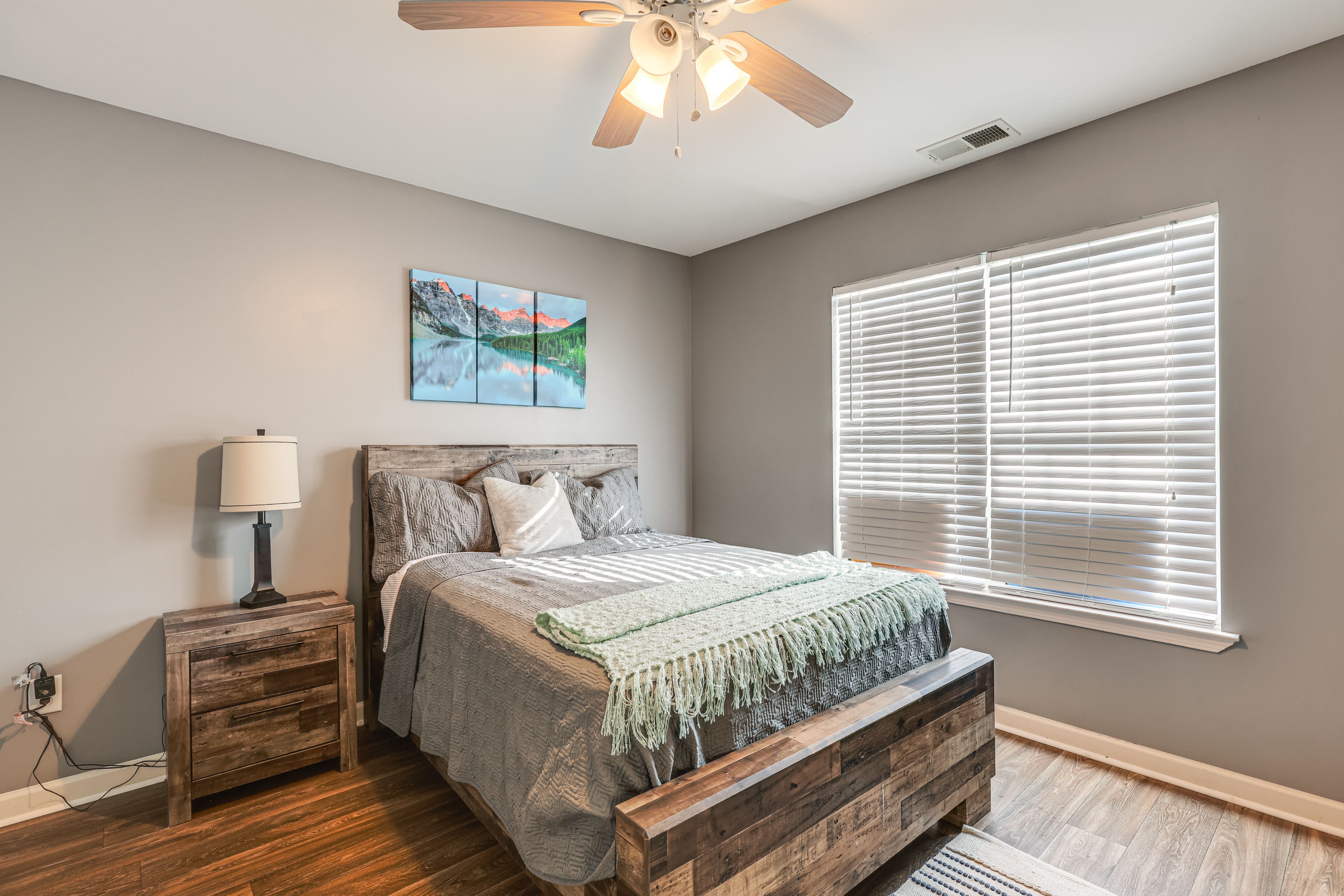 Bedroom 1 | Queen Bed | En-Suite Bathroom | Desk