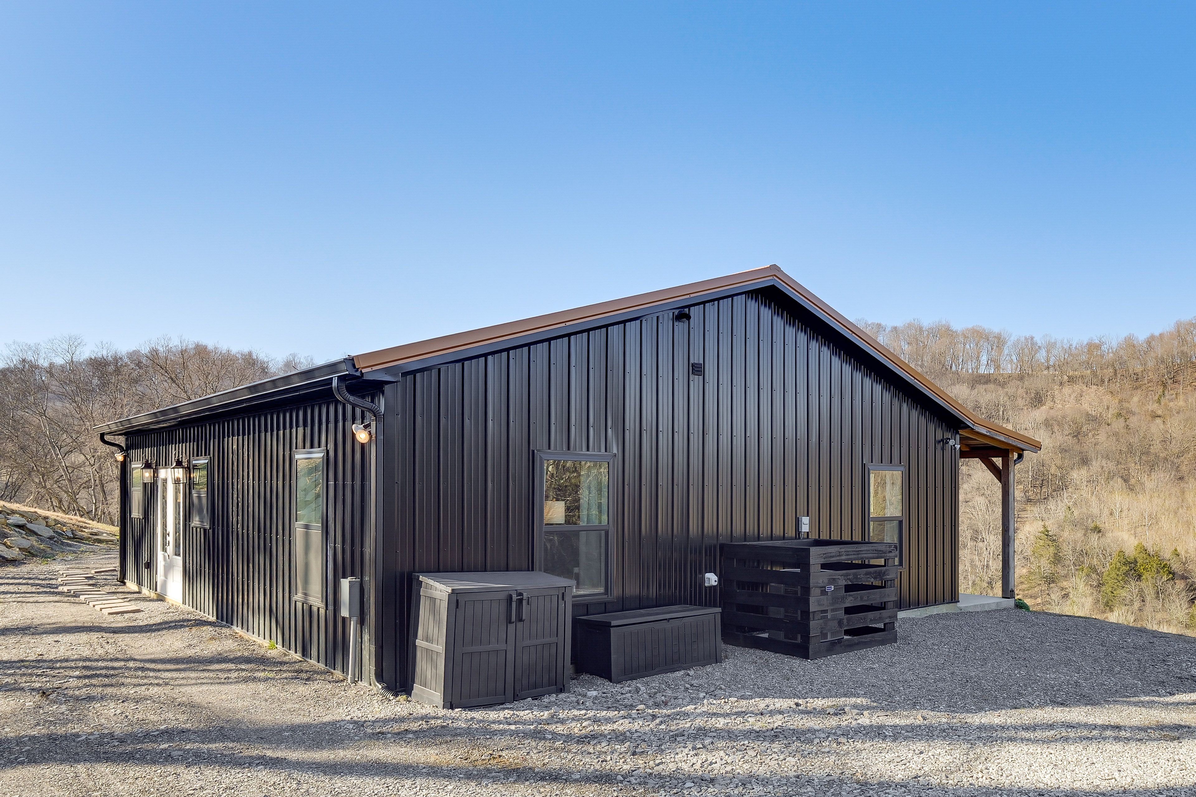 Parking | Driveway (4 Vehicles)