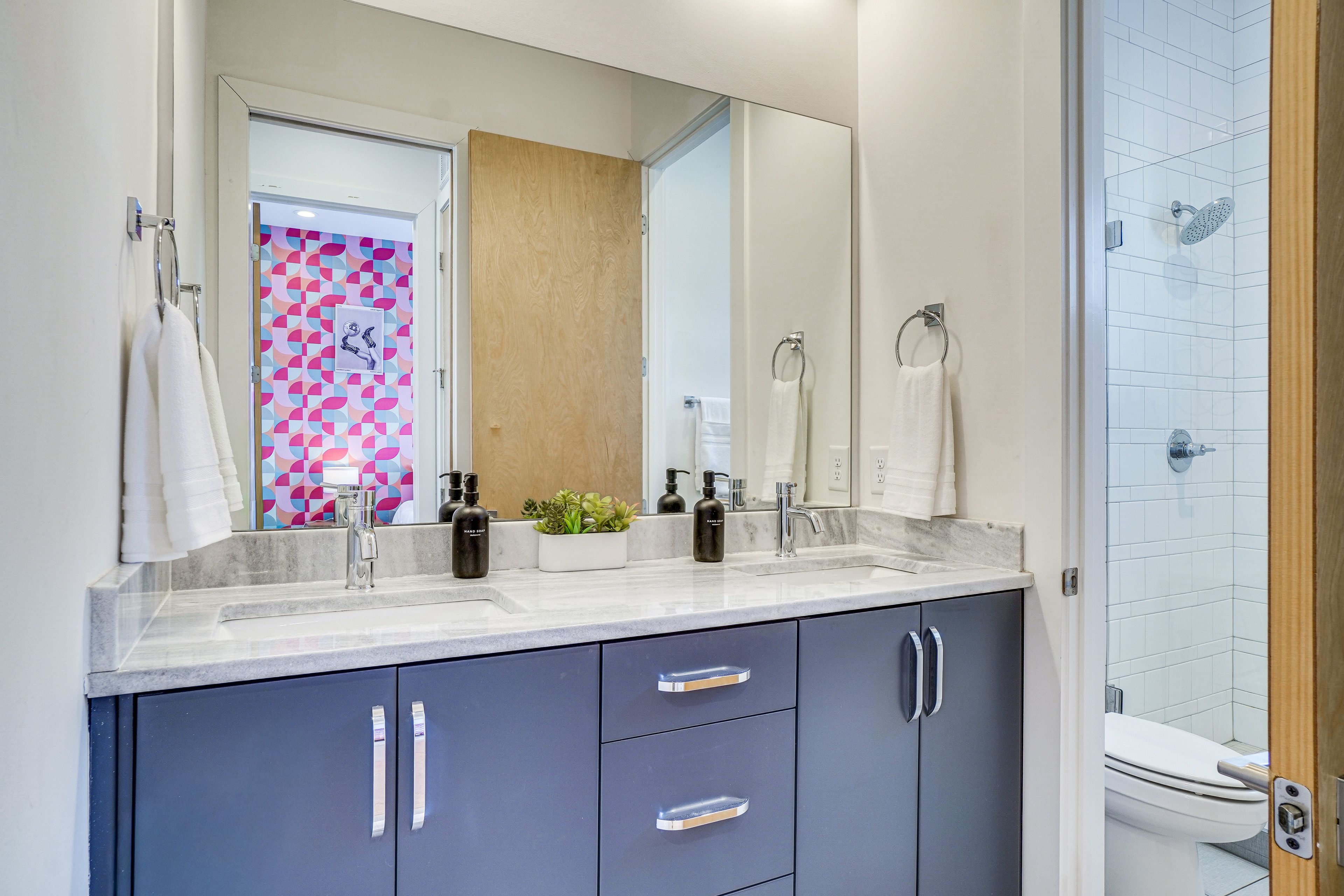 Full Bath | 3rd Floor