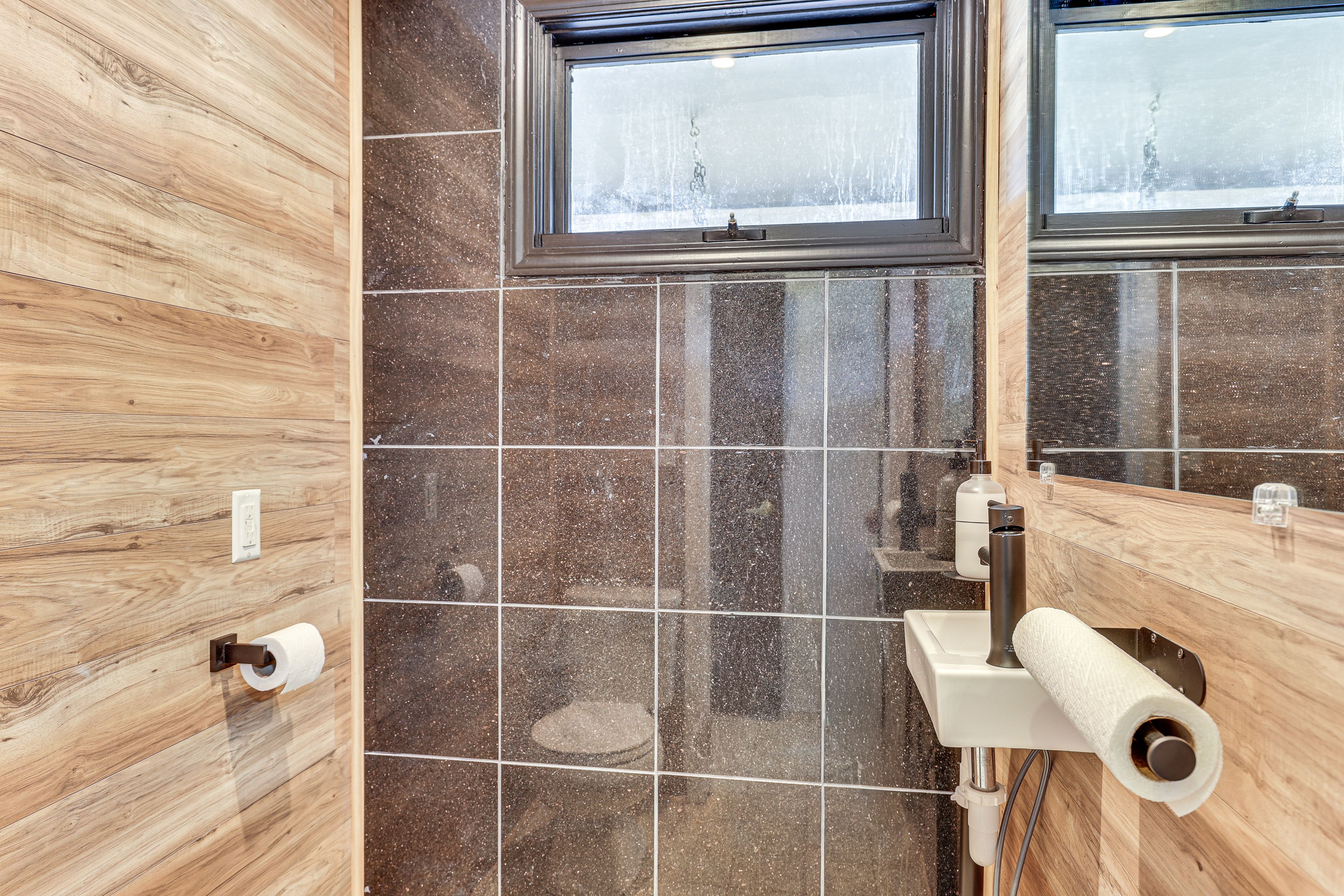 Half Bathroom | 1st Floor