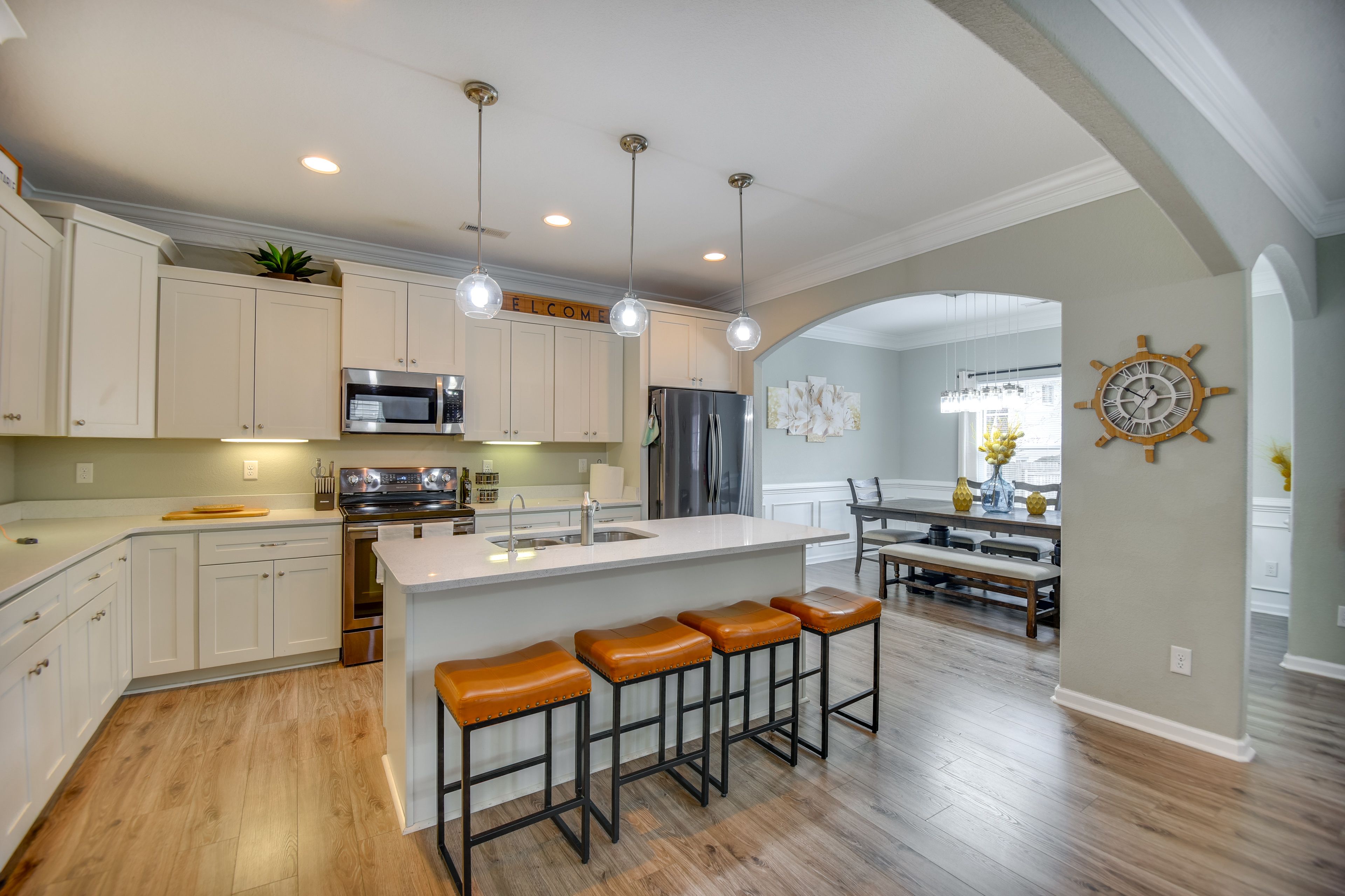 Breakfast Bar | Kitchen | 1st Floor