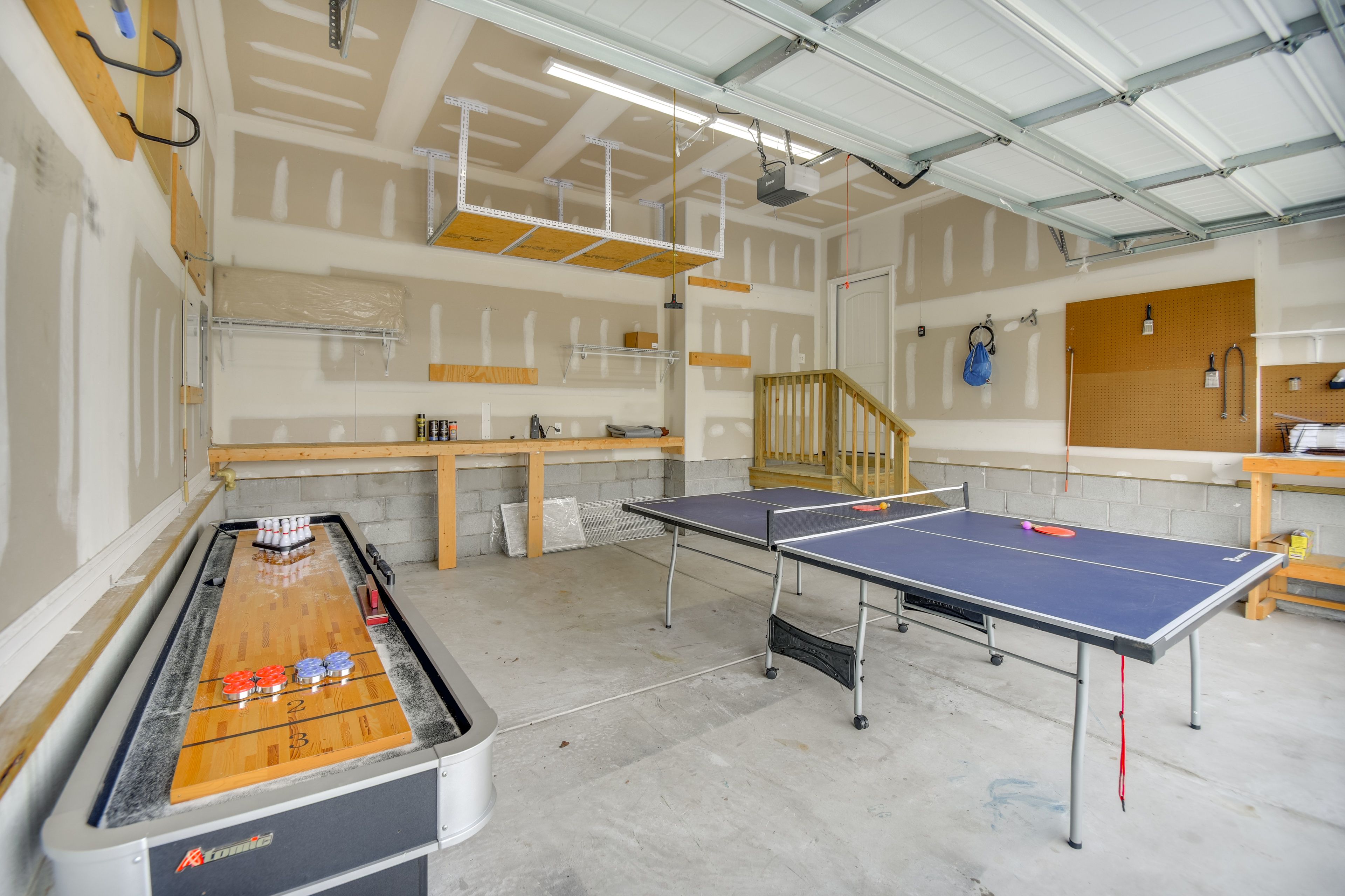 Garage | Game Room