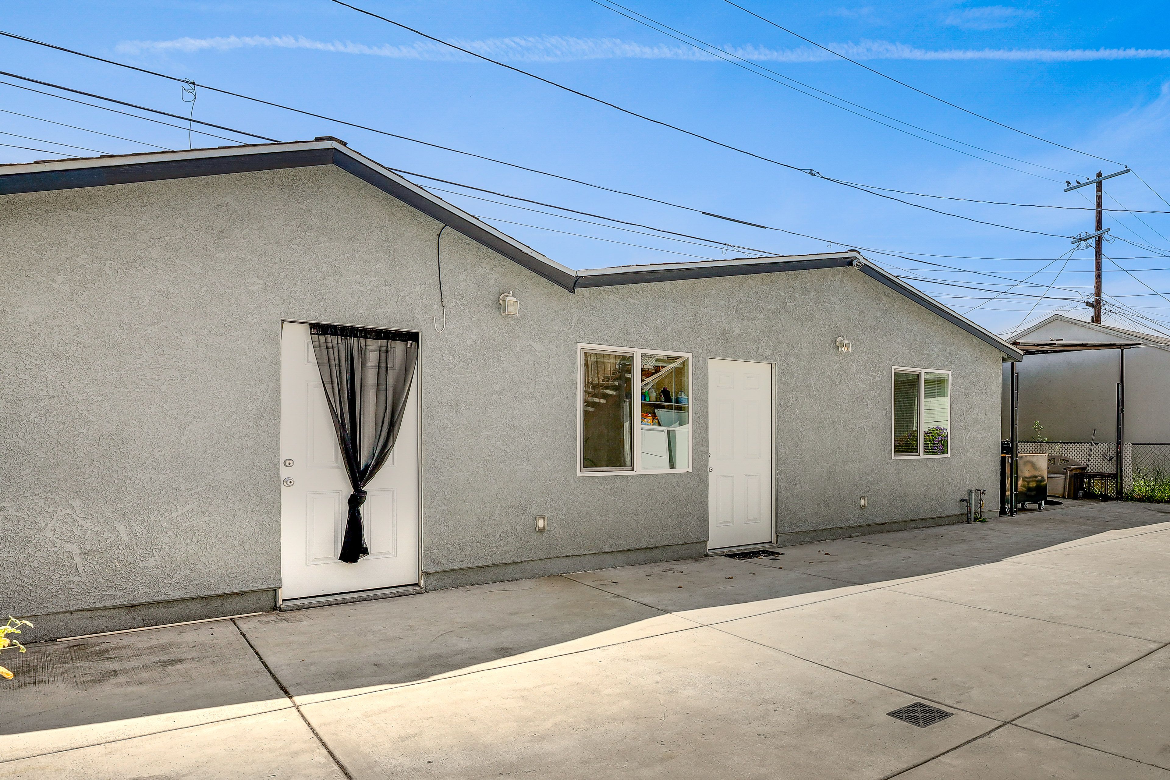 Driveway Parking | 1 Vehicle