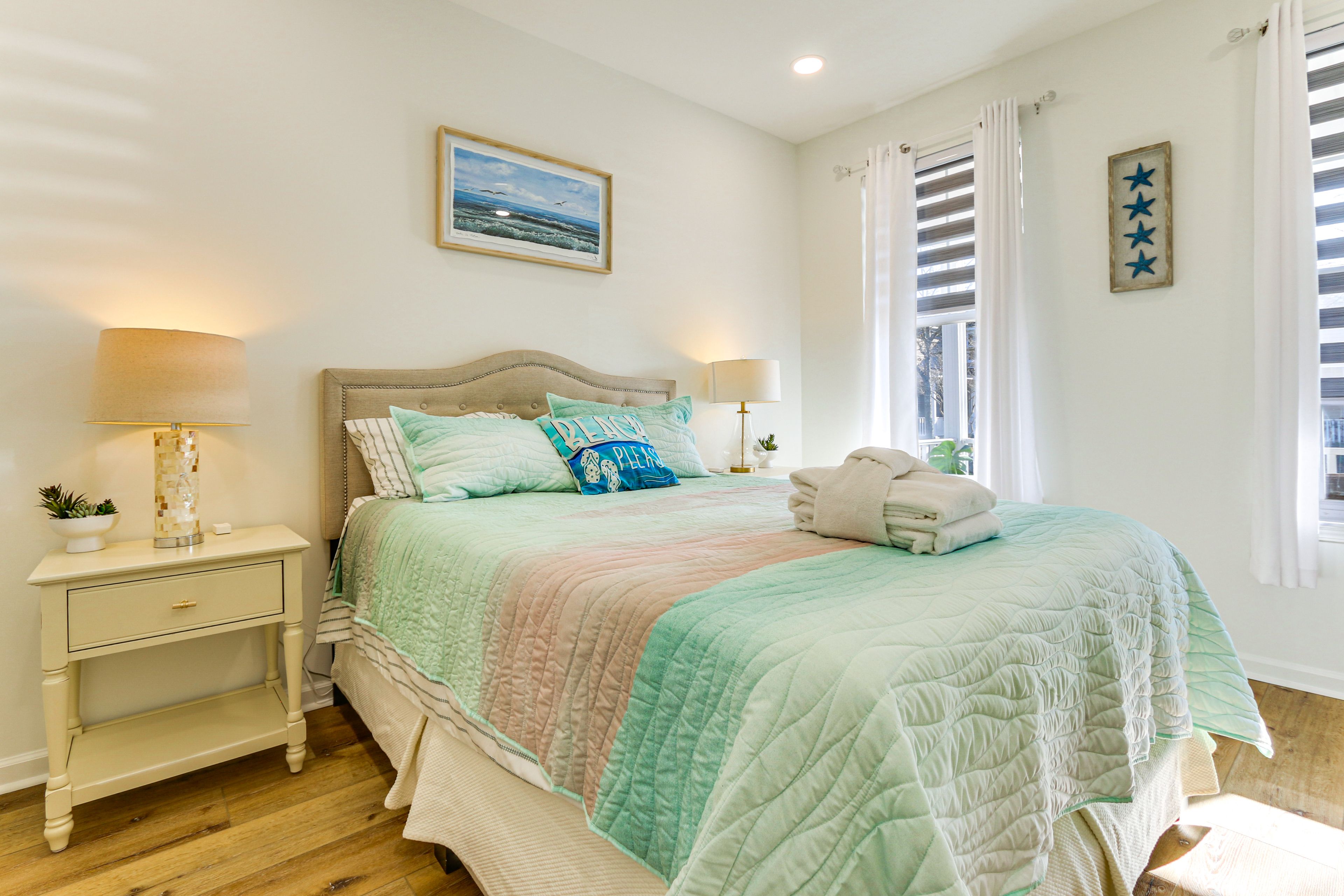 Bedroom 4 | Queen Bed | Smart TV | 1st Floor