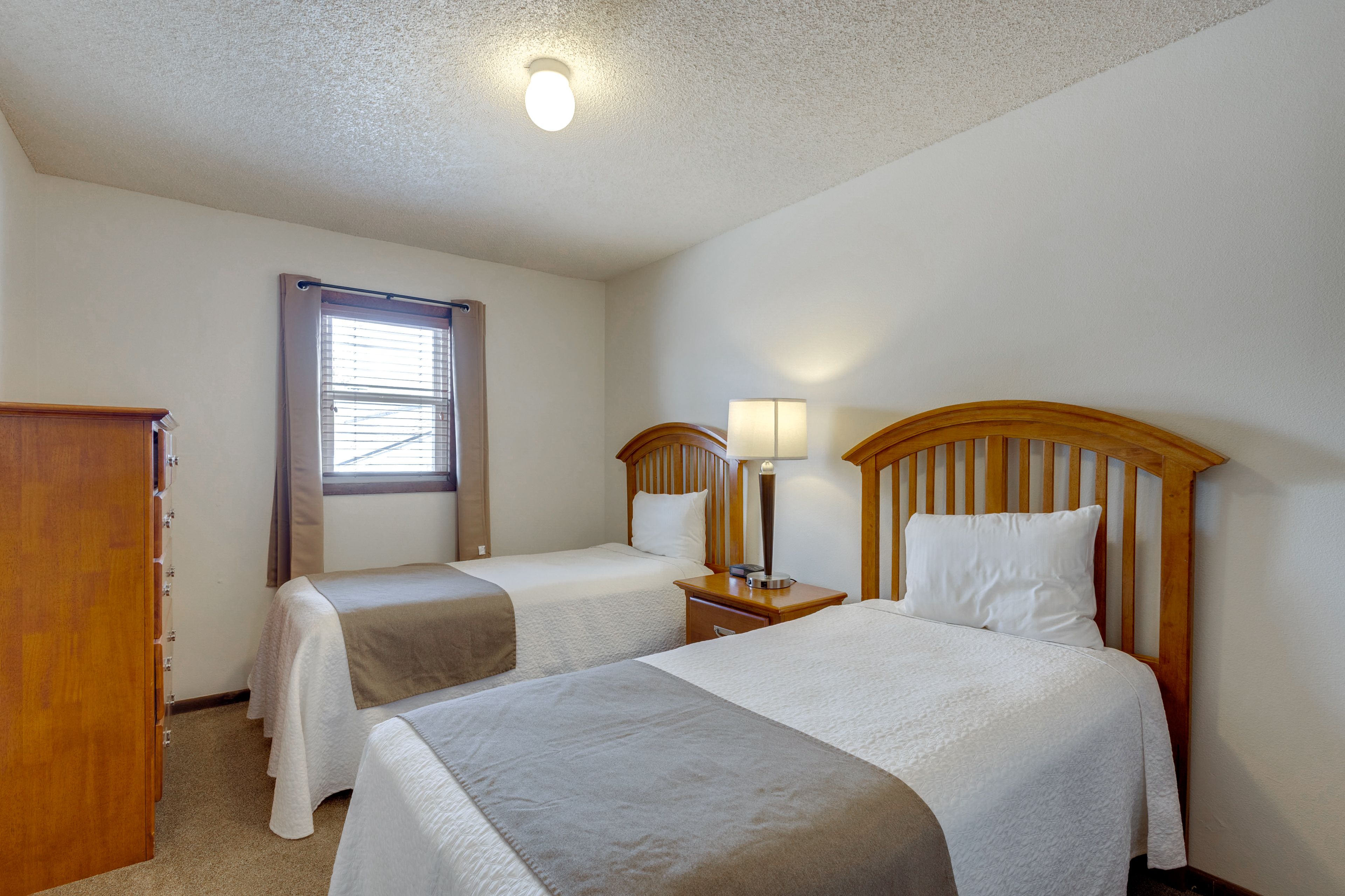 Bedroom 3 | 2 Twin Beds | 2nd Floor