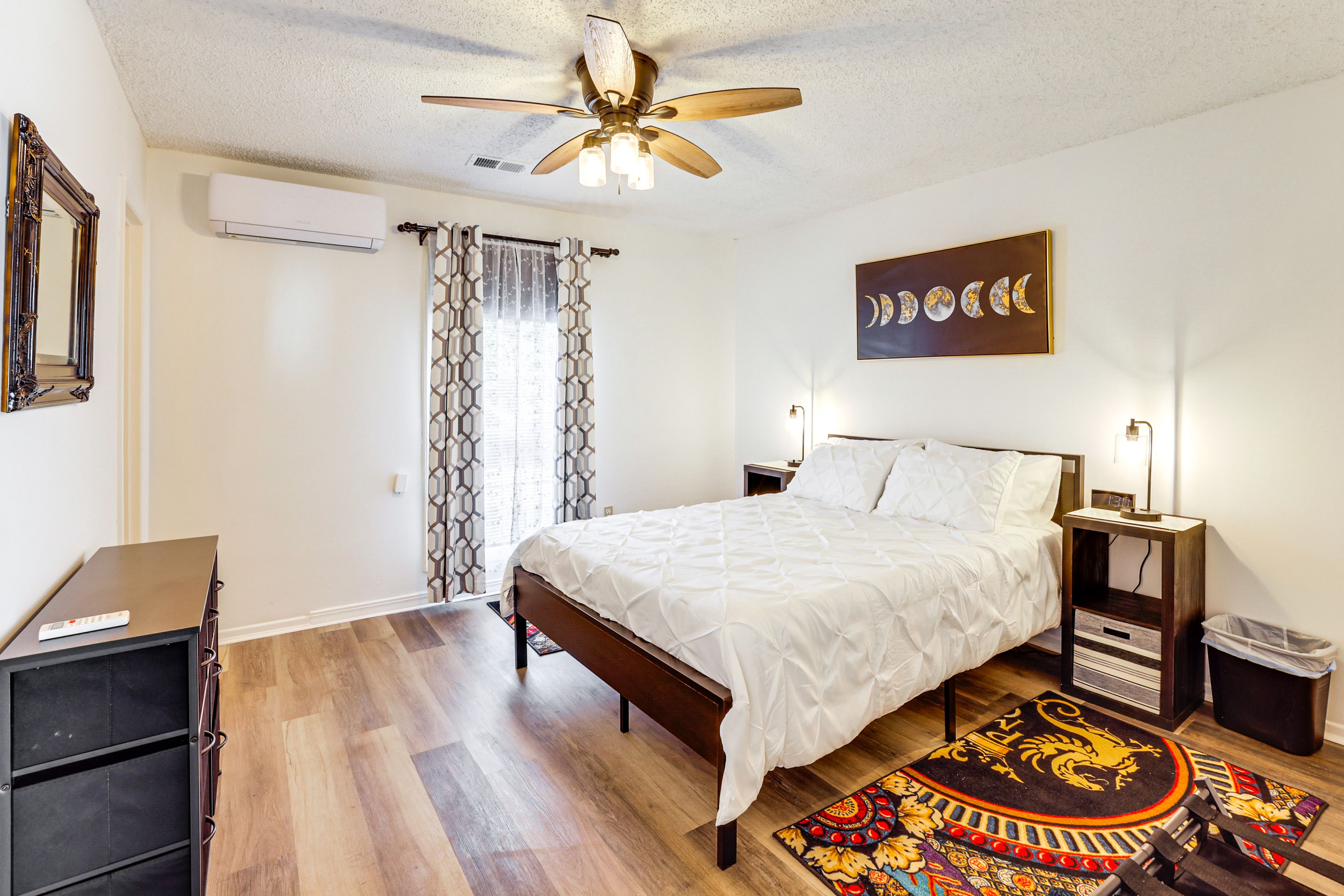 Bedroom 2 | Full Bed | En-Suite Half Bathroom