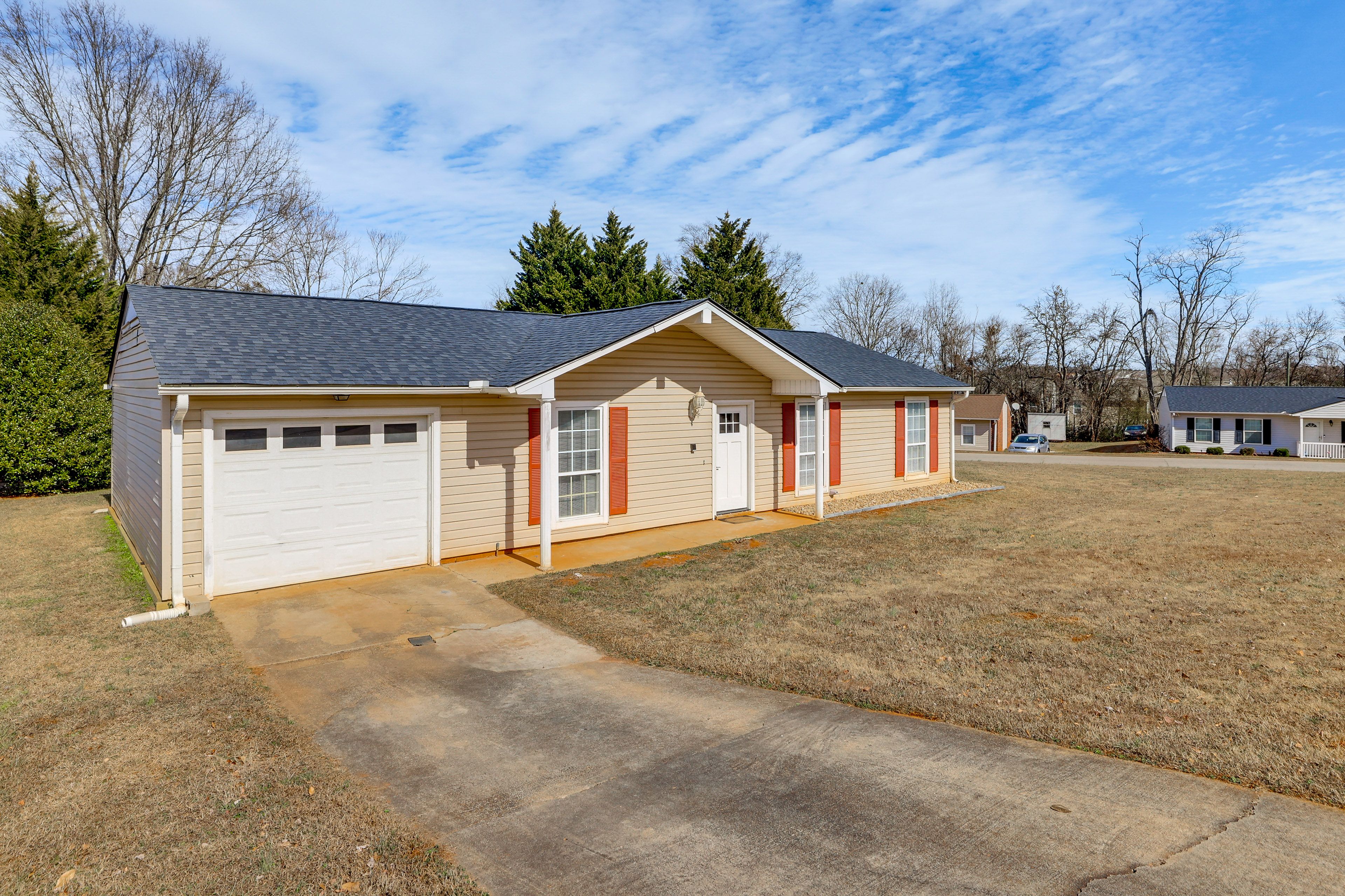 Parking | Garage (1 Vehicle) | Driveway (1 Vehicle) | EV Charger
