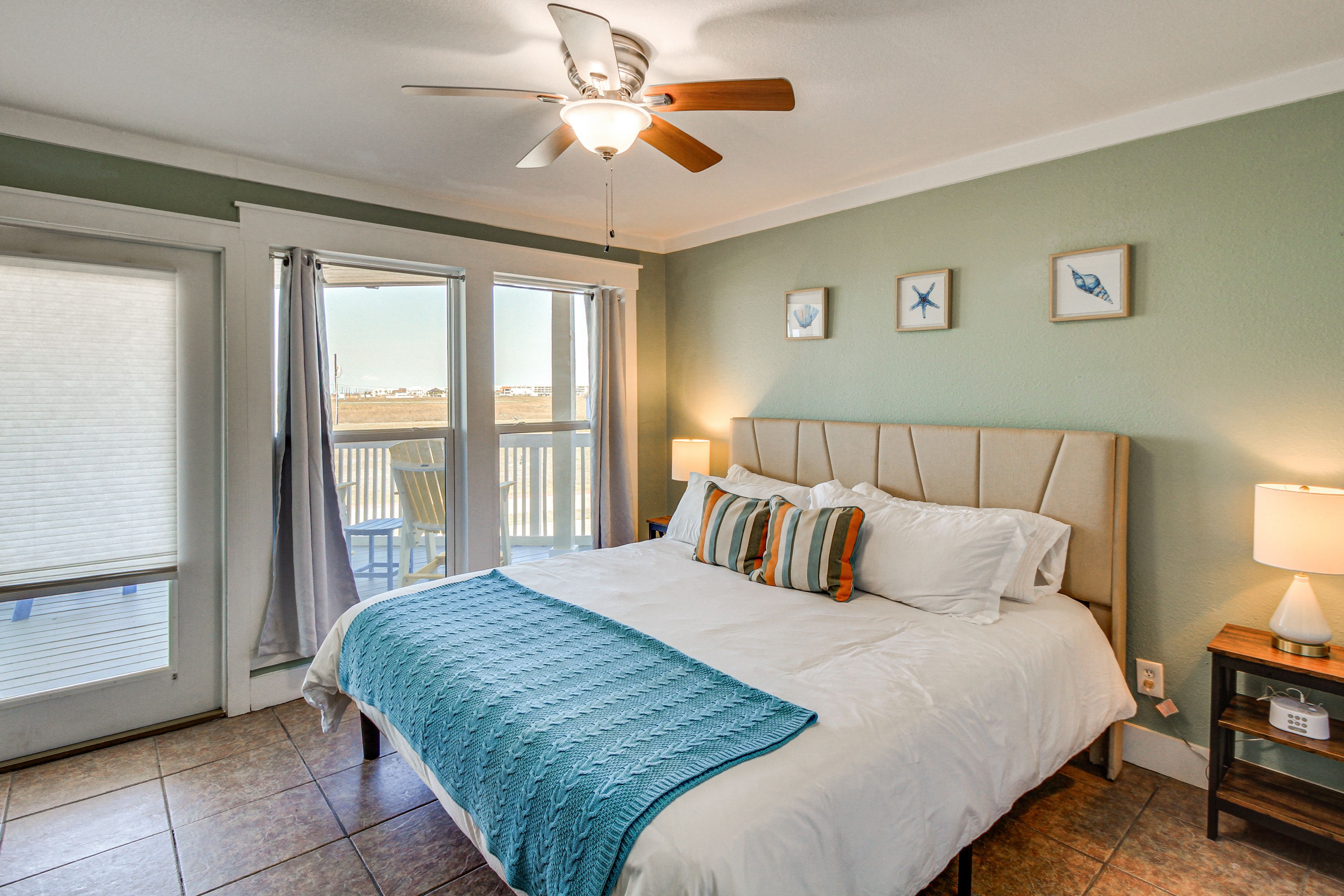 Bedroom 2 | King Bed