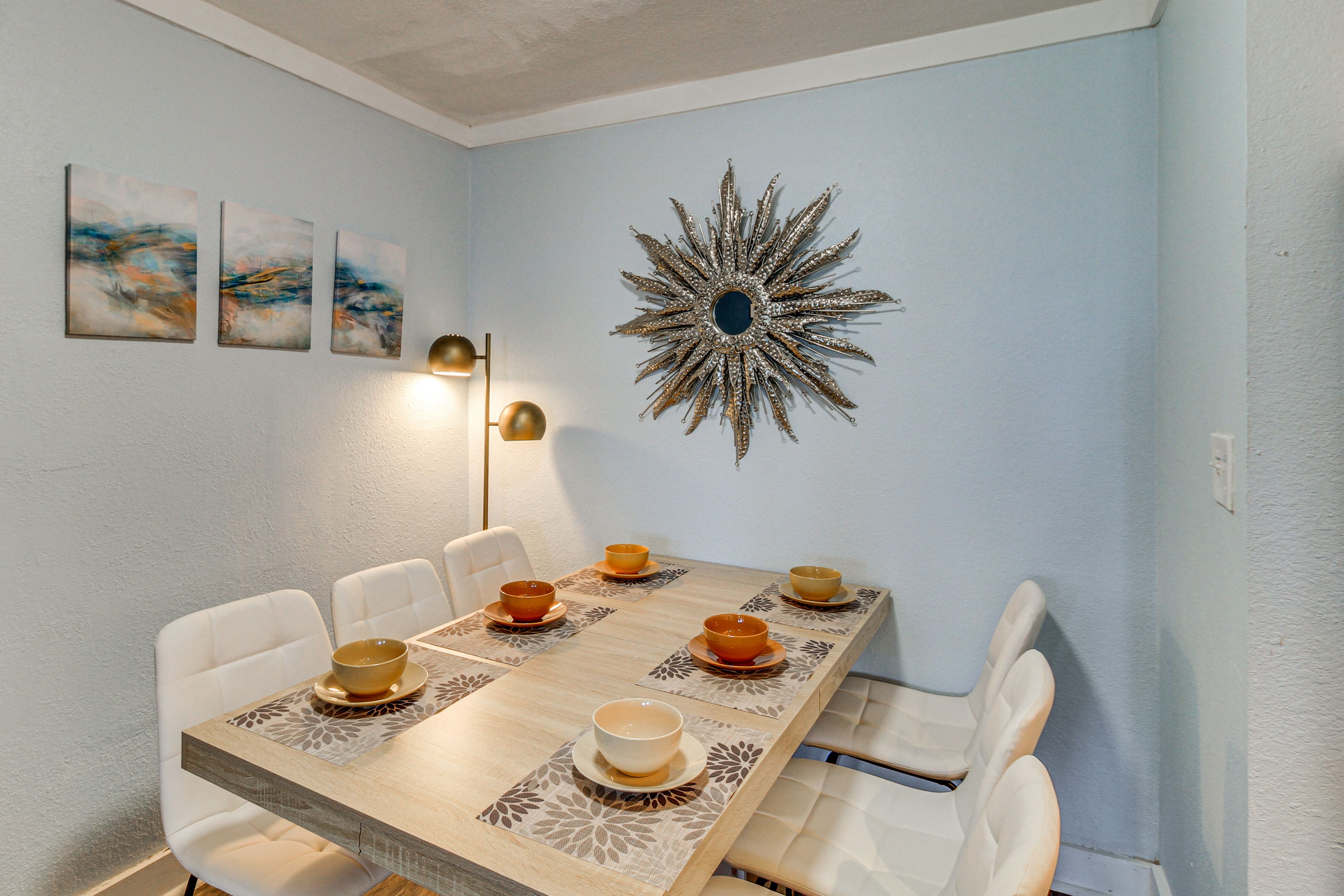 Dining Area | Dishware & Flatware