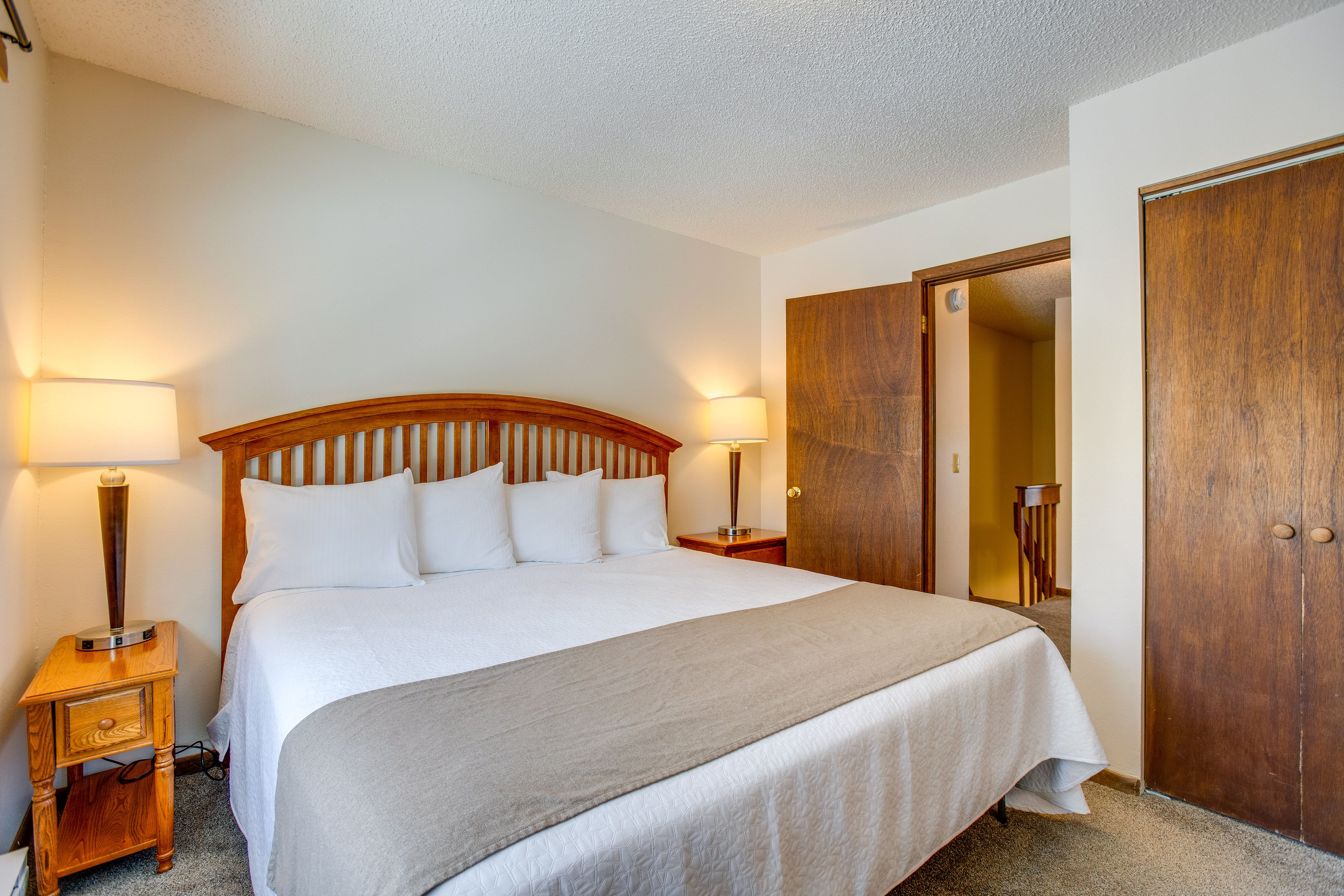 Bedroom 1 | Upper Level | Queen Bed