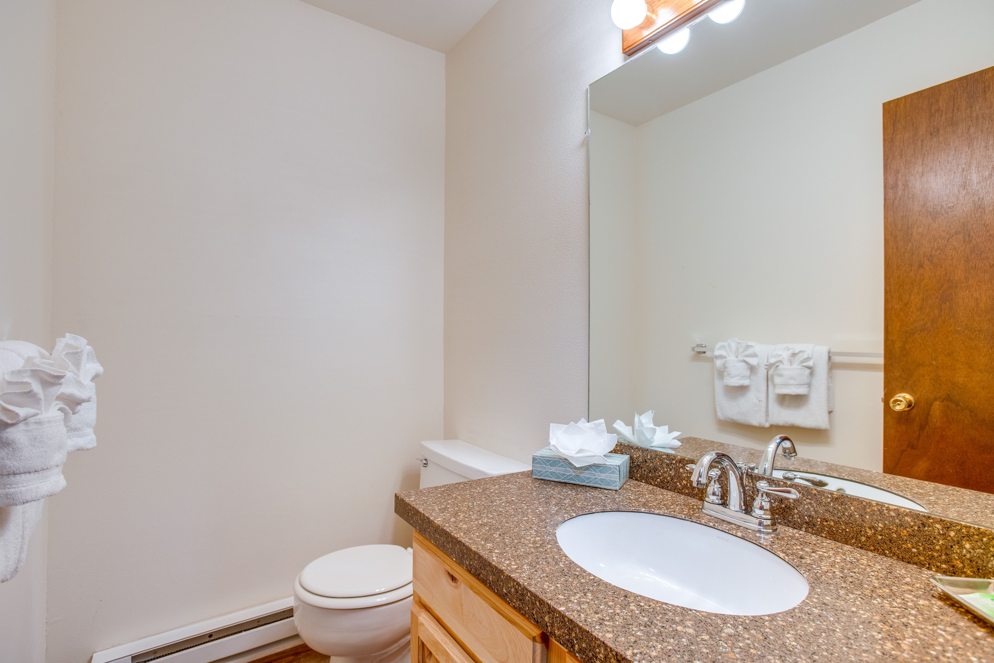 Half Bathroom | Main Level