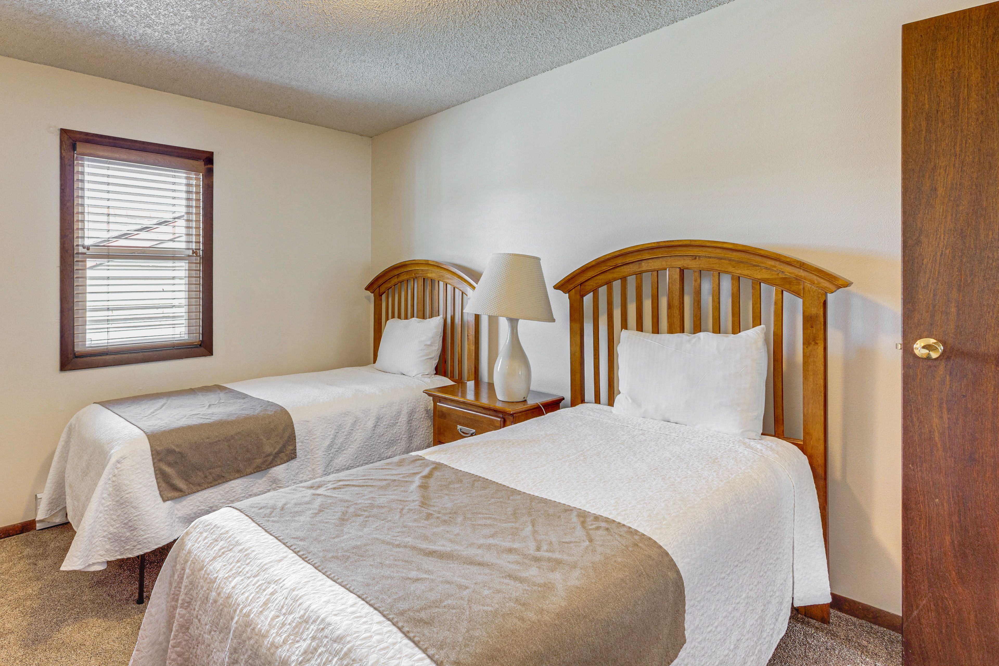 Bedroom 3 | 2 Twin Beds | 2nd Floor