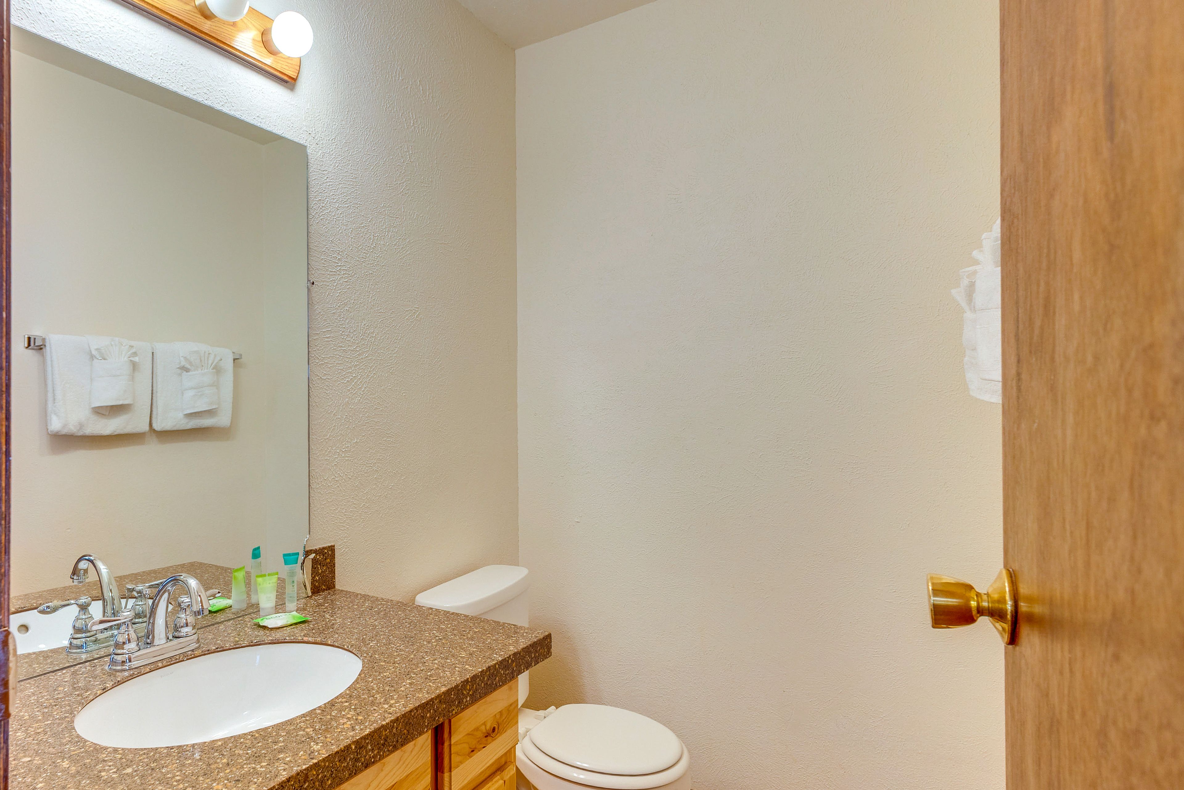 Half Bathroom | 1st Floor