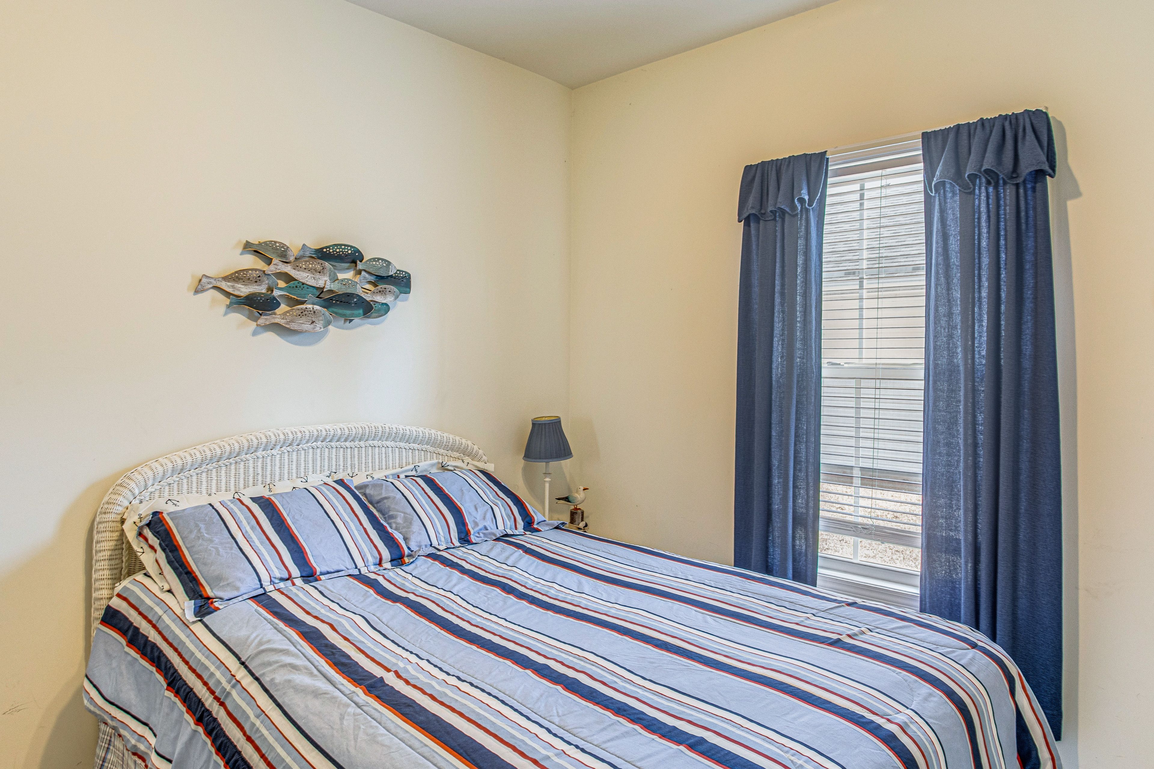 Bedroom 3 | Queen Bed