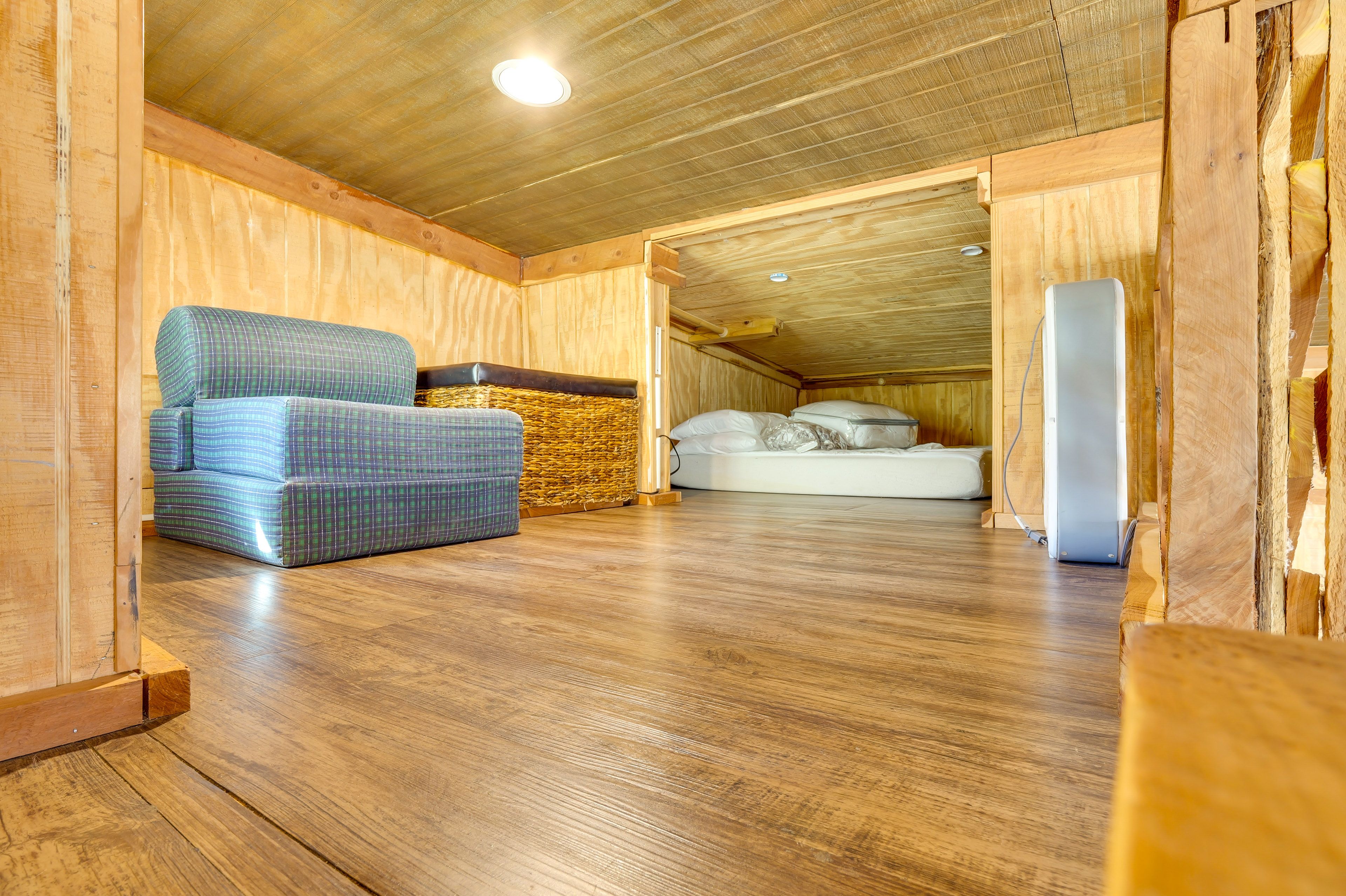 Loft | Queen Floor Mattress | 2nd Floor