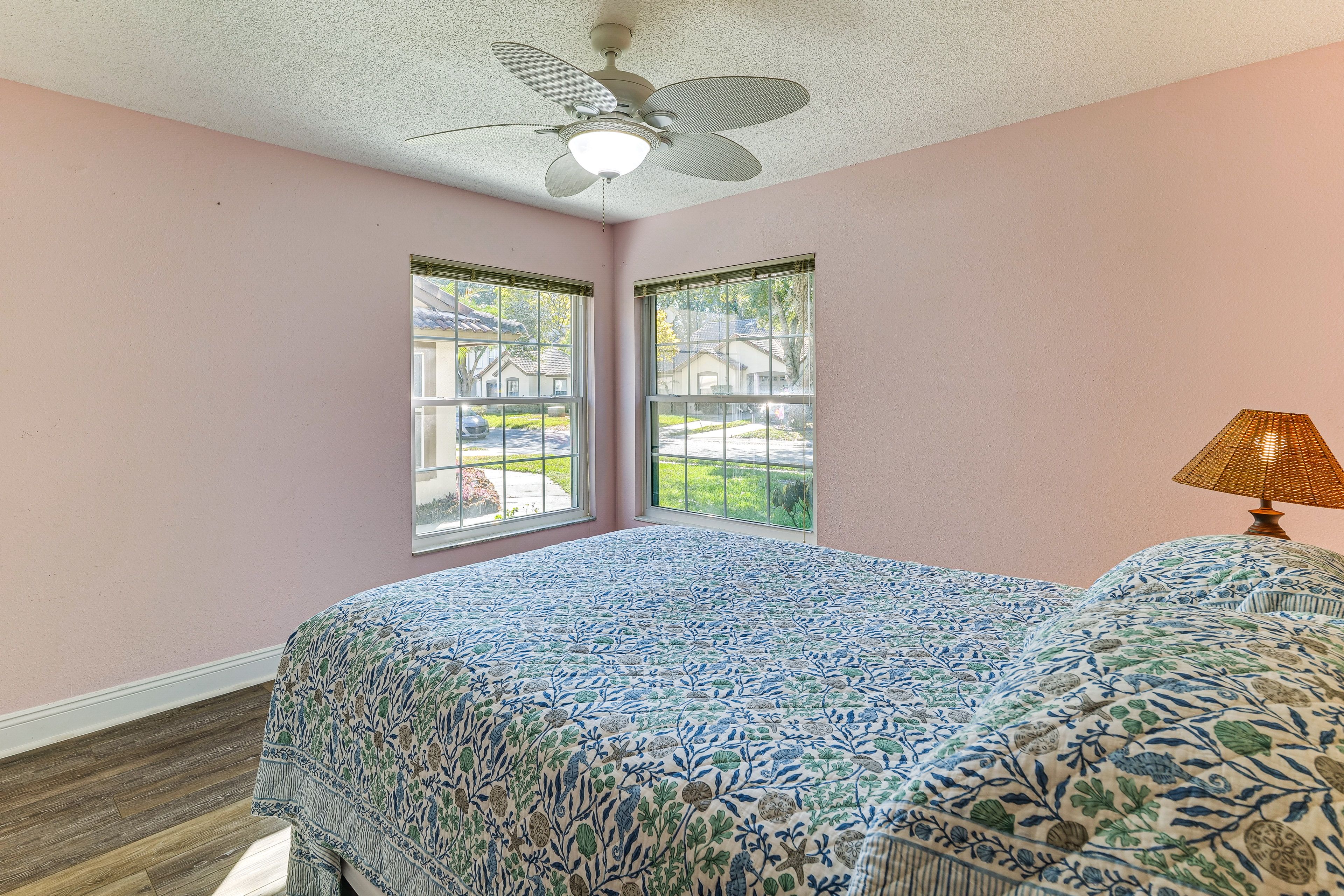 Bedroom 3 | Queen Bed