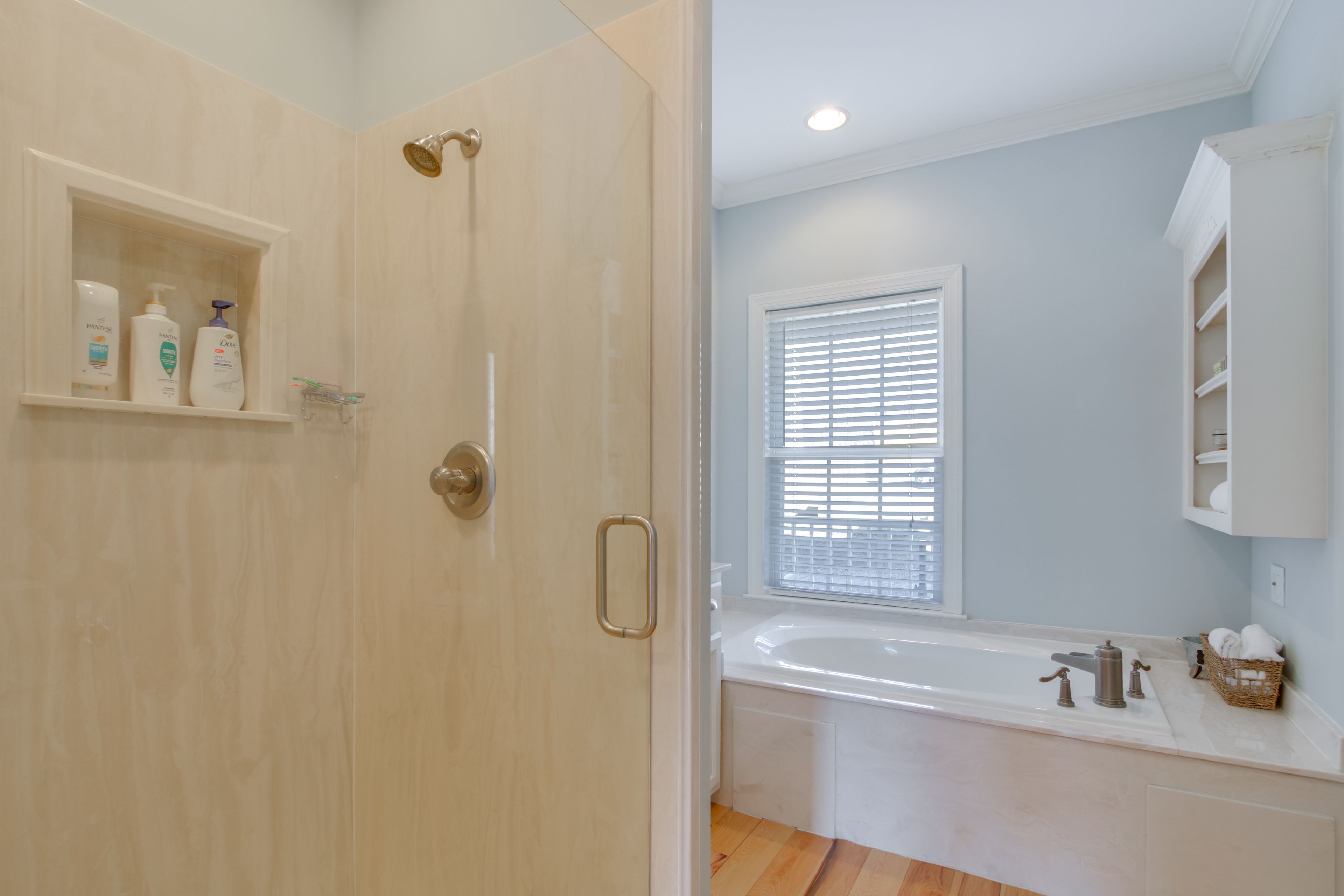 Full Bath | Main Level